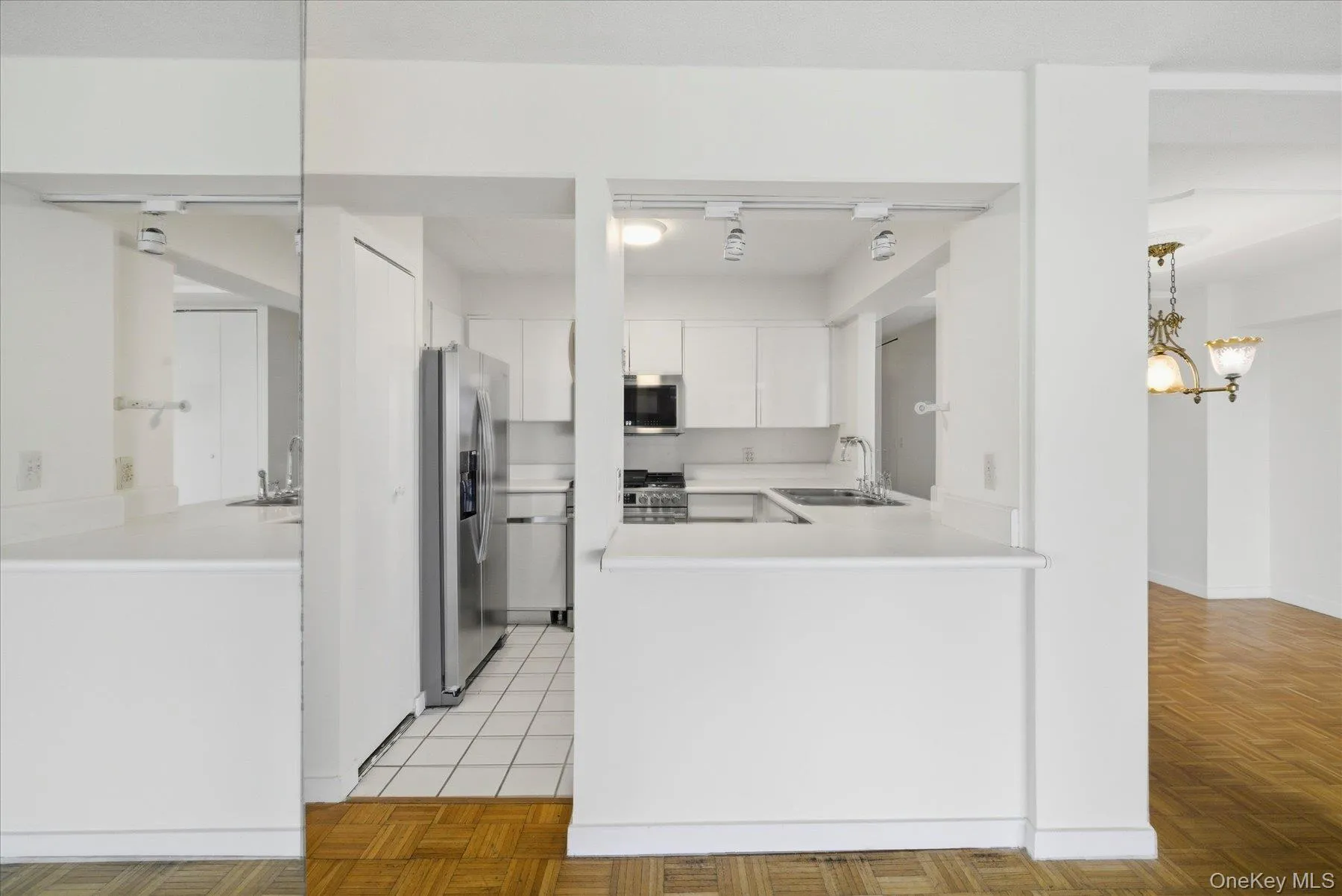 170 Broadway, Long Beach, NY, 2 Bedrooms Bedrooms, 5 Rooms Rooms,2 BathroomsBathrooms,Residential Lease,For Rent,Broadway,0,981463 170 Broadway, Long Beach, NY, 2 Bedrooms Bedrooms, 5 Rooms Rooms,2 BathroomsBathrooms,Residential Lease,For Rent,Broadway,0,981463