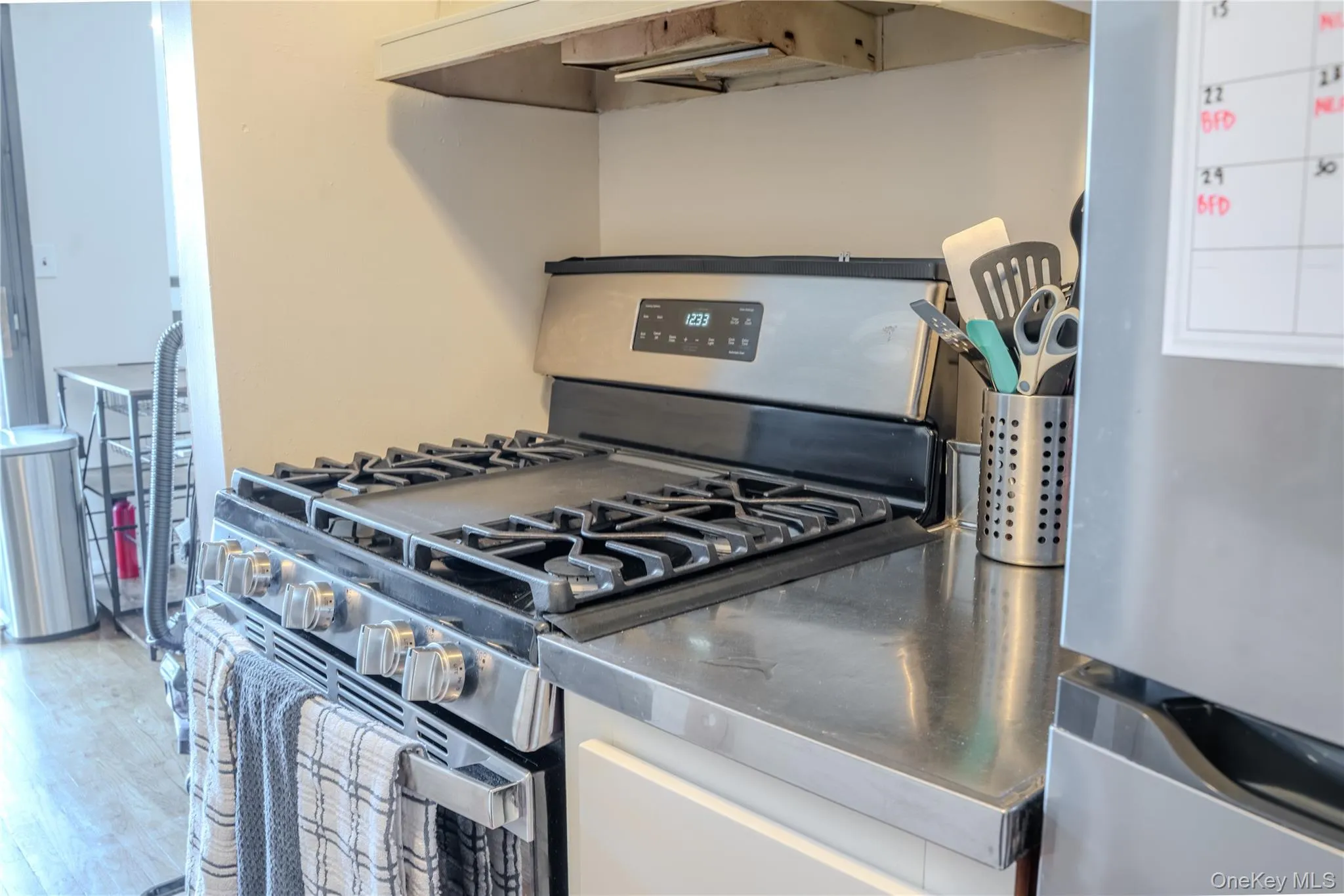 210 Fulton Street, Oyster Bay, NY, 1 Bedroom Bedrooms, 3 Rooms Rooms,1 BathroomBathrooms,Residential Lease,For Rent,Fulton,0,981470 210 Fulton Street, Oyster Bay, NY, 1 Bedroom Bedrooms, 3 Rooms Rooms,1 BathroomBathrooms,Residential Lease,For Rent,Fulton,0,981470