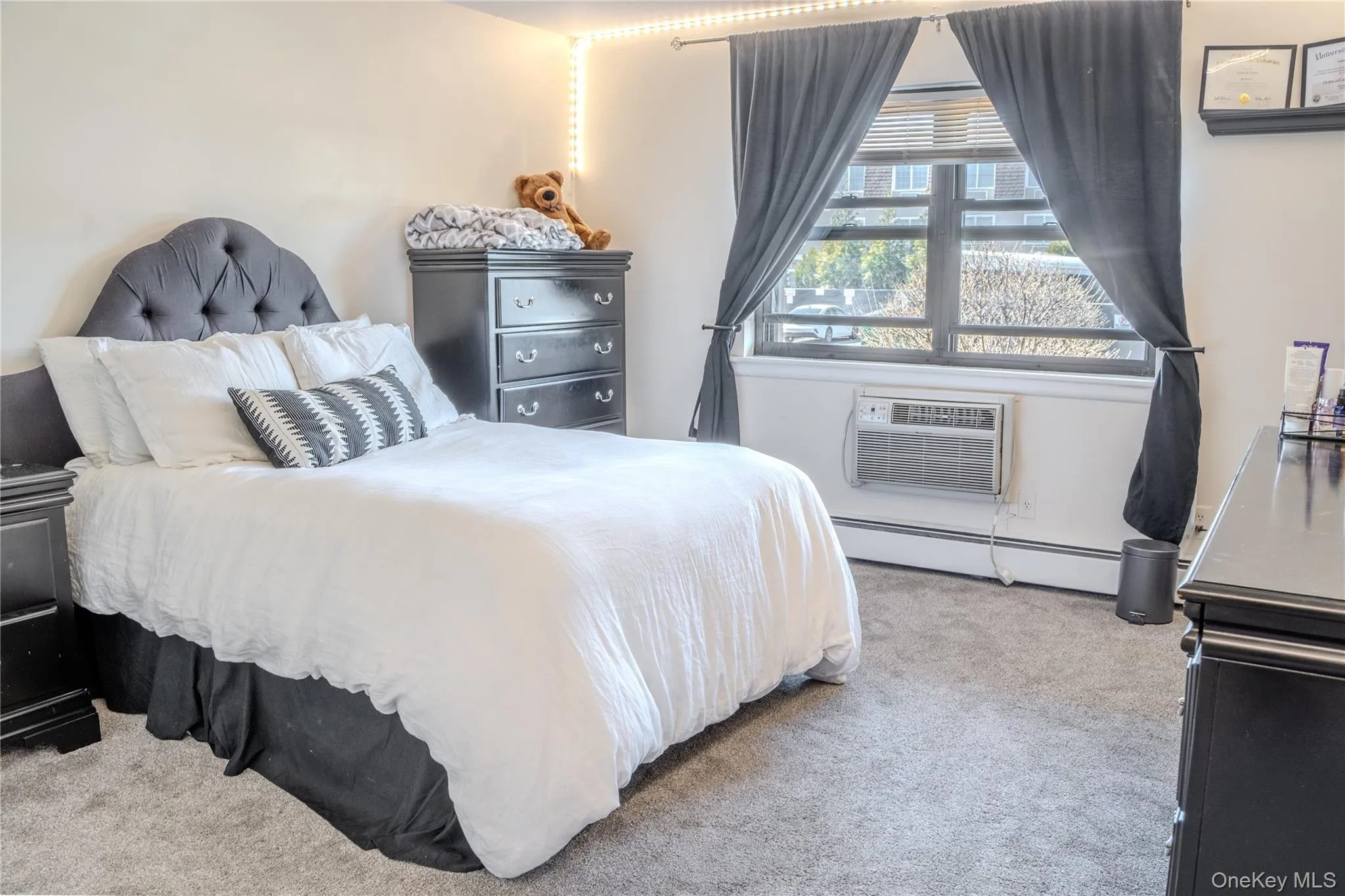 210 Fulton Street, Oyster Bay, NY, 1 Bedroom Bedrooms, 3 Rooms Rooms,1 BathroomBathrooms,Residential Lease,For Rent,Fulton,0,981470 210 Fulton Street, Oyster Bay, NY, 1 Bedroom Bedrooms, 3 Rooms Rooms,1 BathroomBathrooms,Residential Lease,For Rent,Fulton,0,981470