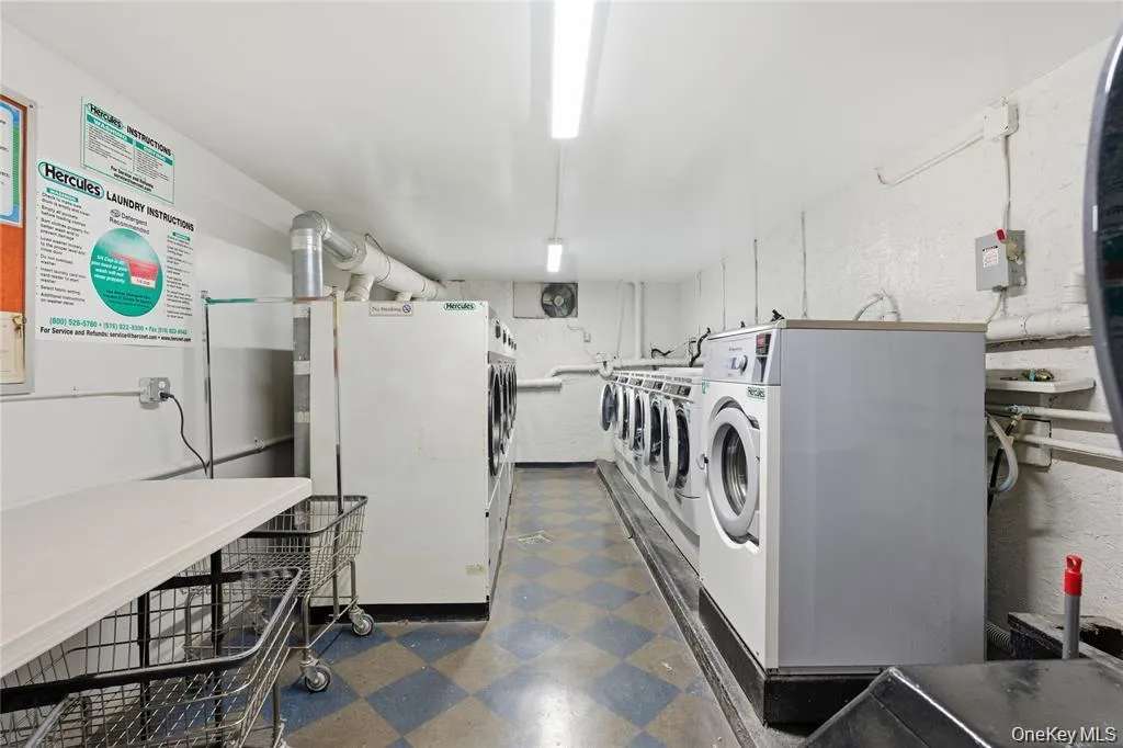 210 Fulton Street, Oyster Bay, NY, 1 Bedroom Bedrooms, 3 Rooms Rooms,1 BathroomBathrooms,Residential Lease,For Rent,Fulton,0,981470 210 Fulton Street, Oyster Bay, NY, 1 Bedroom Bedrooms, 3 Rooms Rooms,1 BathroomBathrooms,Residential Lease,For Rent,Fulton,0,981470