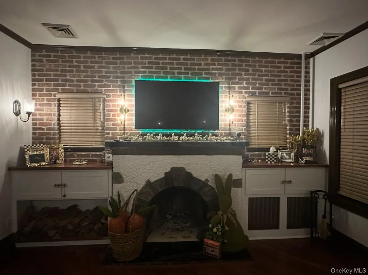 19519 45th Avenue, New York, NY, 4 Bedrooms Bedrooms, 8 Rooms Rooms,2 BathroomsBathrooms,Residential,For Rent,45th,0,981474 19519 45th Avenue, New York, NY, 4 Bedrooms Bedrooms, 8 Rooms Rooms,2 BathroomsBathrooms,Residential,For Rent,45th,0,981474