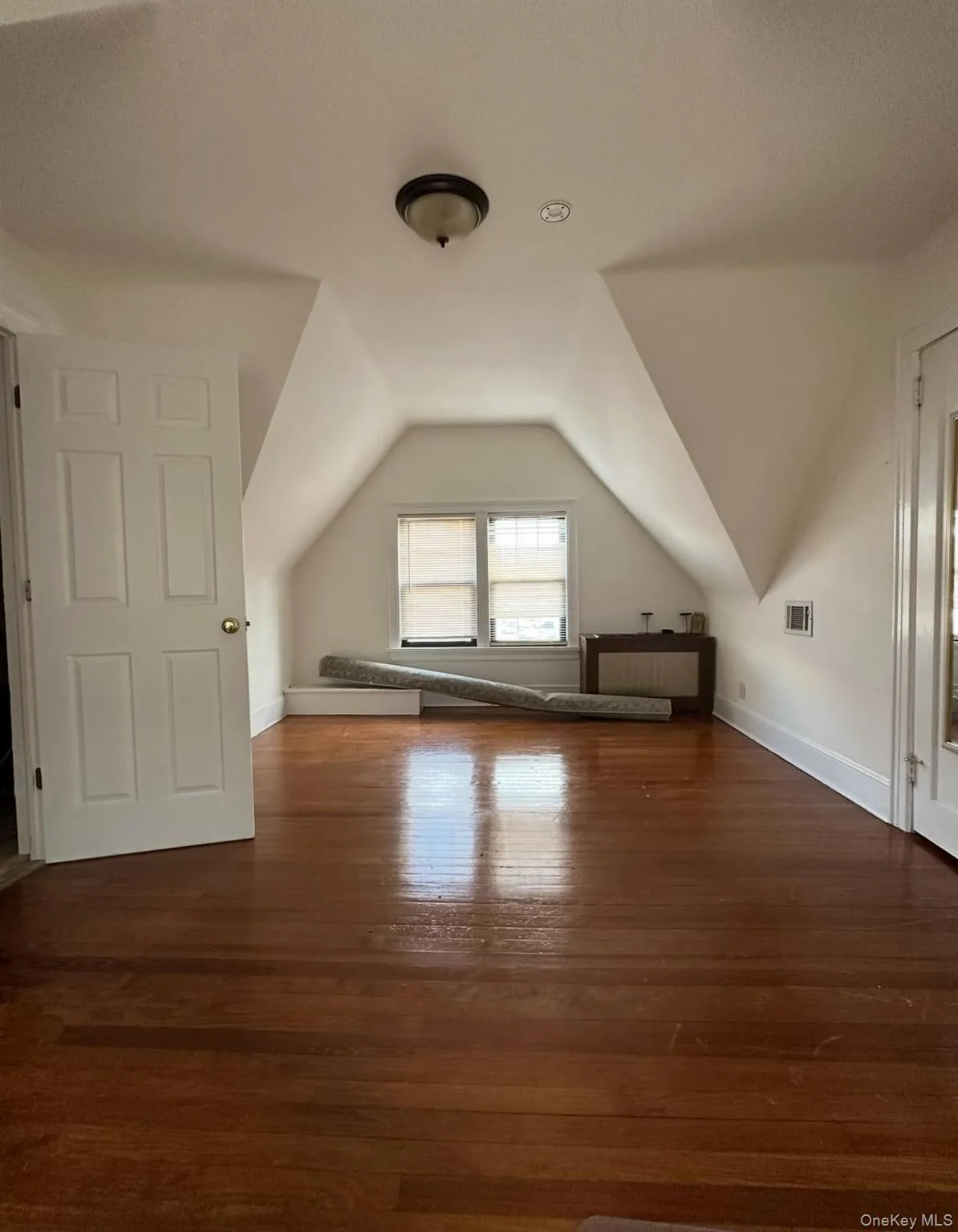 19519 45th Avenue, New York, NY, 4 Bedrooms Bedrooms, 8 Rooms Rooms,2 BathroomsBathrooms,Residential,For Rent,45th,0,981474 19519 45th Avenue, New York, NY, 4 Bedrooms Bedrooms, 8 Rooms Rooms,2 BathroomsBathrooms,Residential,For Rent,45th,0,981474