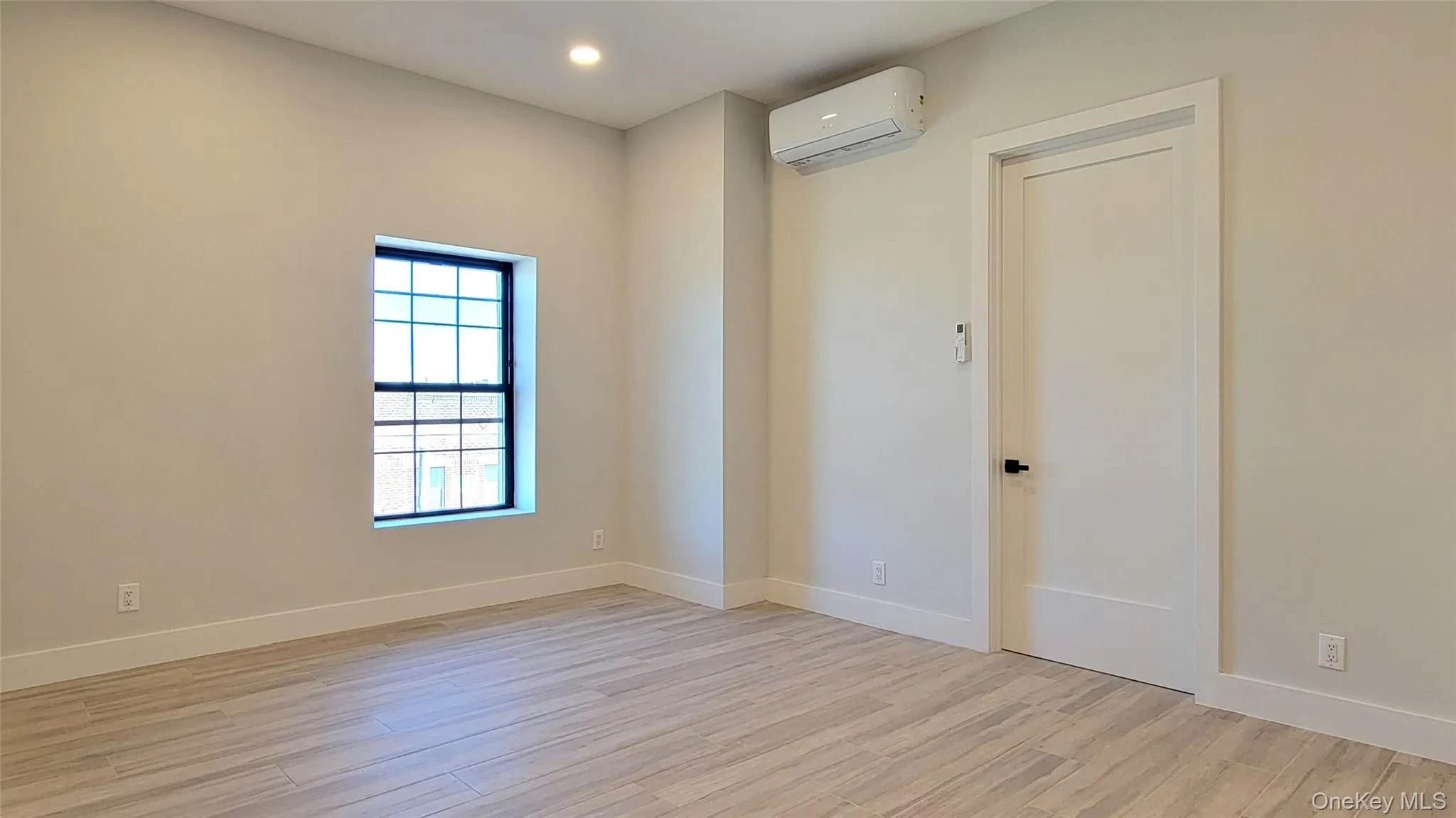 8219 Northern Boulevard, New York, NY, 2 Bedrooms Bedrooms, 4 Rooms Rooms,1 BathroomBathrooms,Residential Lease,For Rent,Northern,0,981488 8219 Northern Boulevard, New York, NY, 2 Bedrooms Bedrooms, 4 Rooms Rooms,1 BathroomBathrooms,Residential Lease,For Rent,Northern,0,981488