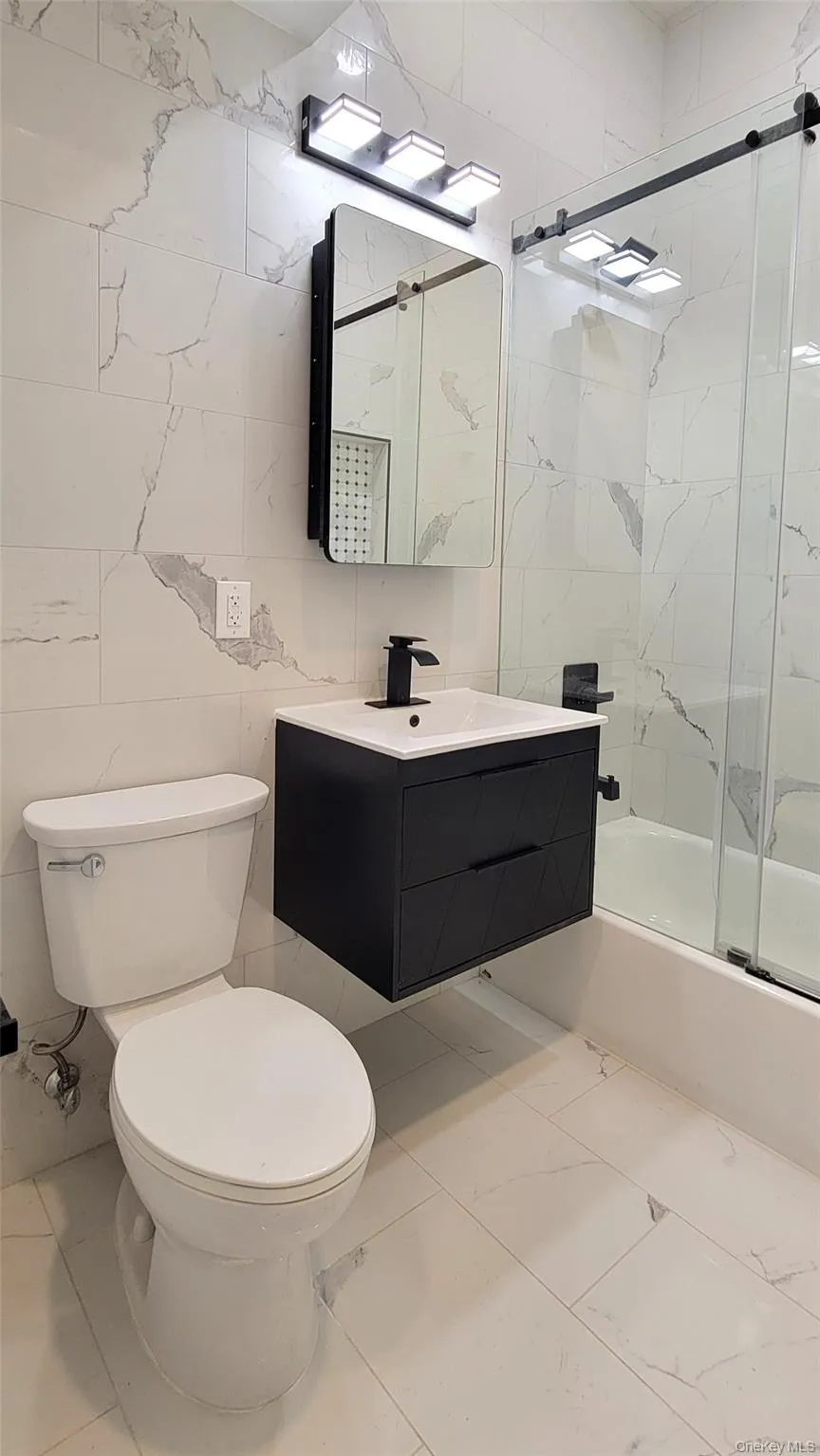 8219 Northern Boulevard, New York, NY, 2 Bedrooms Bedrooms, 4 Rooms Rooms,1 BathroomBathrooms,Residential Lease,For Rent,Northern,0,981488 8219 Northern Boulevard, New York, NY, 2 Bedrooms Bedrooms, 4 Rooms Rooms,1 BathroomBathrooms,Residential Lease,For Rent,Northern,0,981488