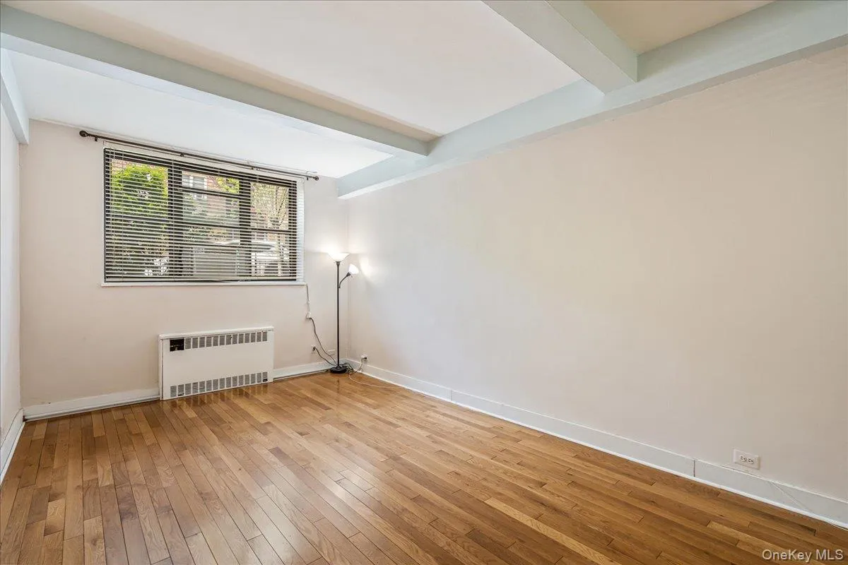67-35 Yellowstone Boulevard, New York, NY, 1 Bedroom Bedrooms, 4 Rooms Rooms,1 BathroomBathrooms,Residential,For Rent,Yellowstone,0,981493 67-35 Yellowstone Boulevard, New York, NY, 1 Bedroom Bedrooms, 4 Rooms Rooms,1 BathroomBathrooms,Residential,For Rent,Yellowstone,0,981493