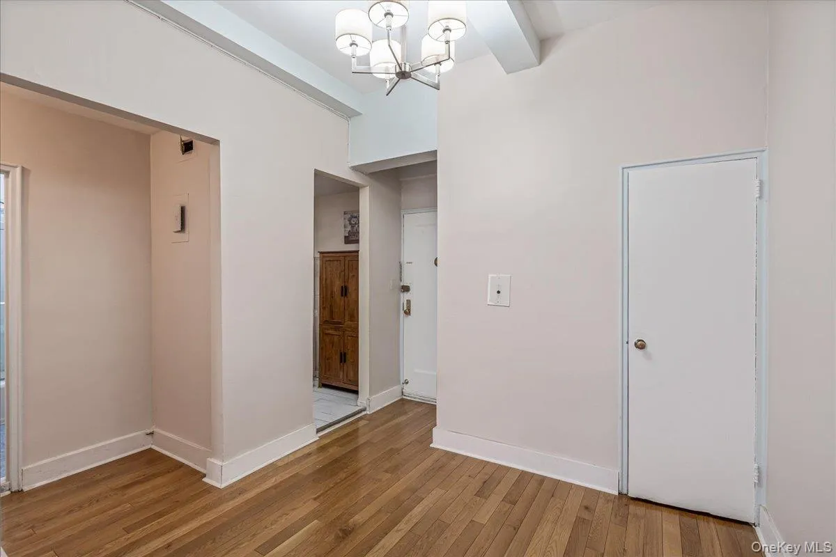 67-35 Yellowstone Boulevard, New York, NY, 1 Bedroom Bedrooms, 4 Rooms Rooms,1 BathroomBathrooms,Residential,For Rent,Yellowstone,0,981493 67-35 Yellowstone Boulevard, New York, NY, 1 Bedroom Bedrooms, 4 Rooms Rooms,1 BathroomBathrooms,Residential,For Rent,Yellowstone,0,981493