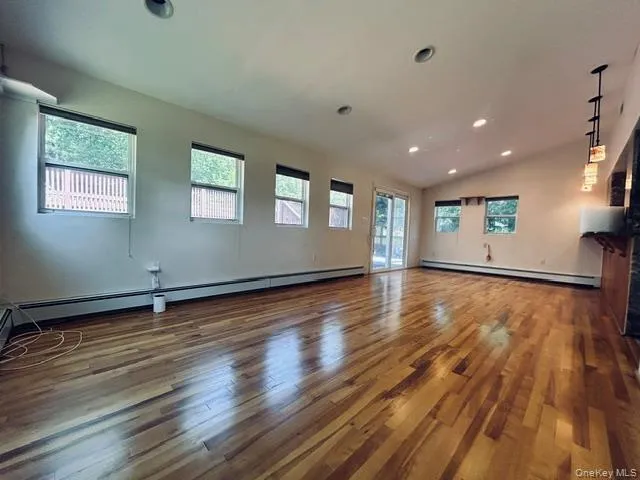 5 Verplanck Avenue, East Fishkill, NY, 4 Bedrooms Bedrooms, 8 Rooms Rooms,2 BathroomsBathrooms,Residential Lease,For Rent,Verplanck,0,981512 5 Verplanck Avenue, East Fishkill, NY, 4 Bedrooms Bedrooms, 8 Rooms Rooms,2 BathroomsBathrooms,Residential Lease,For Rent,Verplanck,0,981512