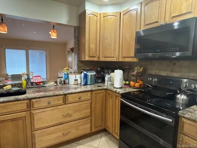 5 Verplanck Avenue, East Fishkill, NY, 4 Bedrooms Bedrooms, 8 Rooms Rooms,2 BathroomsBathrooms,Residential Lease,For Rent,Verplanck,0,981512 5 Verplanck Avenue, East Fishkill, NY, 4 Bedrooms Bedrooms, 8 Rooms Rooms,2 BathroomsBathrooms,Residential Lease,For Rent,Verplanck,0,981512