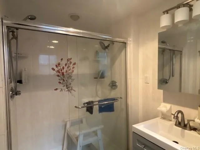 5 Verplanck Avenue, East Fishkill, NY, 4 Bedrooms Bedrooms, 8 Rooms Rooms,2 BathroomsBathrooms,Residential Lease,For Rent,Verplanck,0,981512 5 Verplanck Avenue, East Fishkill, NY, 4 Bedrooms Bedrooms, 8 Rooms Rooms,2 BathroomsBathrooms,Residential Lease,For Rent,Verplanck,0,981512