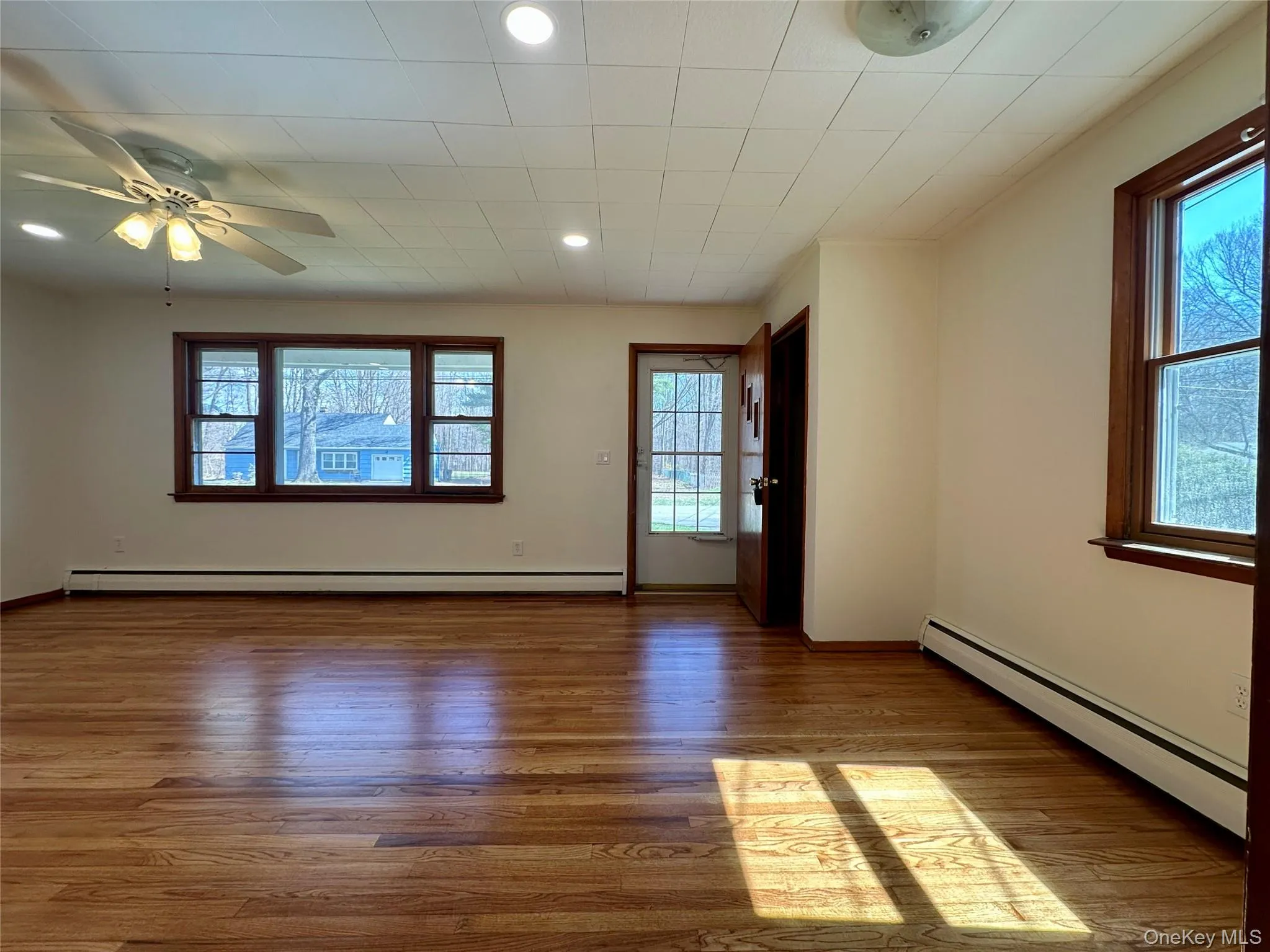 10 Smith Street, Red Hook, NY, 3 Bedrooms Bedrooms, 7 Rooms Rooms,1 BathroomBathrooms,Residential Lease,For Rent,Smith,0,981520 10 Smith Street, Red Hook, NY, 3 Bedrooms Bedrooms, 7 Rooms Rooms,1 BathroomBathrooms,Residential Lease,For Rent,Smith,0,981520