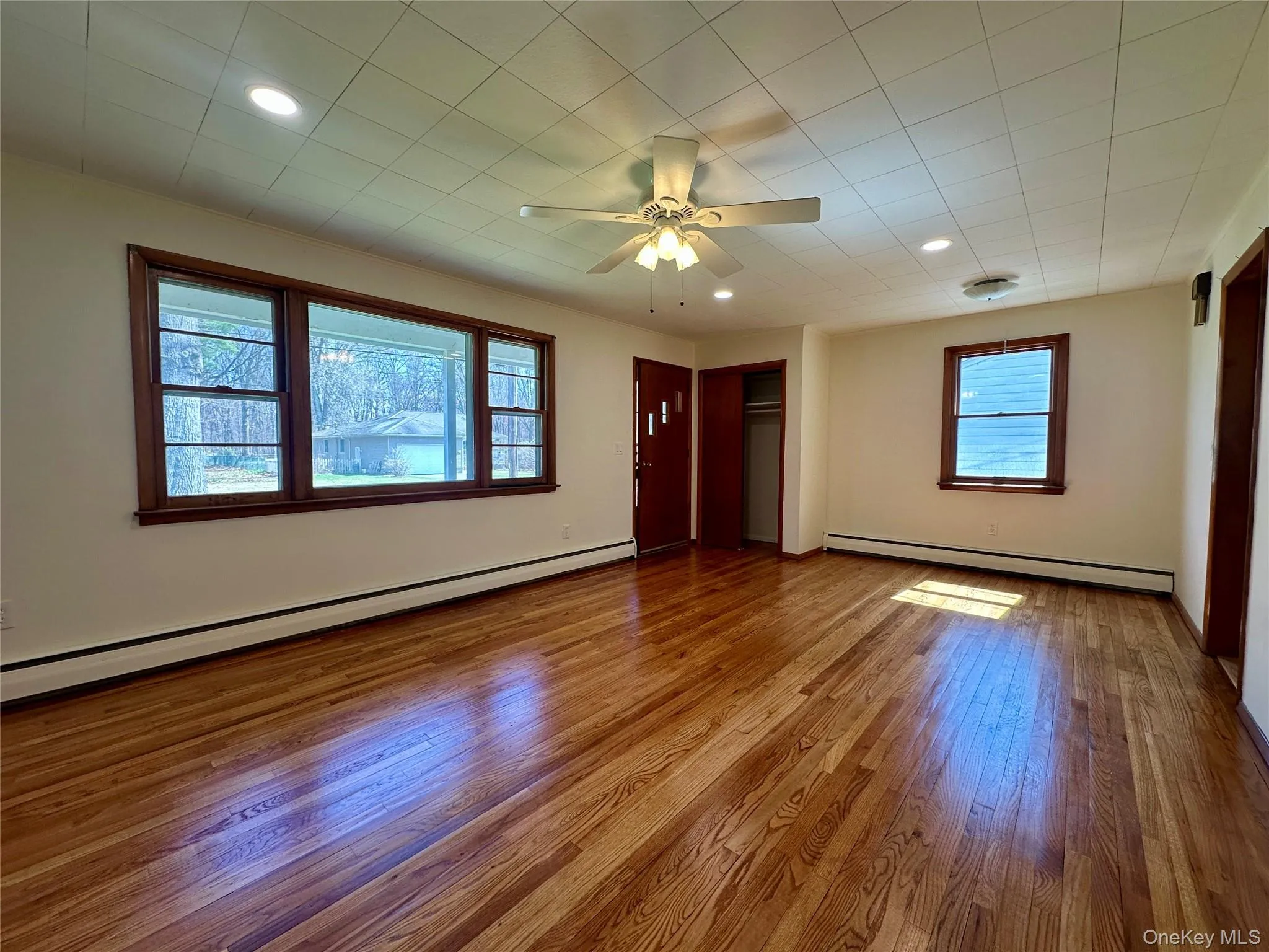 10 Smith Street, Red Hook, NY, 3 Bedrooms Bedrooms, 7 Rooms Rooms,1 BathroomBathrooms,Residential Lease,For Rent,Smith,0,981520 10 Smith Street, Red Hook, NY, 3 Bedrooms Bedrooms, 7 Rooms Rooms,1 BathroomBathrooms,Residential Lease,For Rent,Smith,0,981520