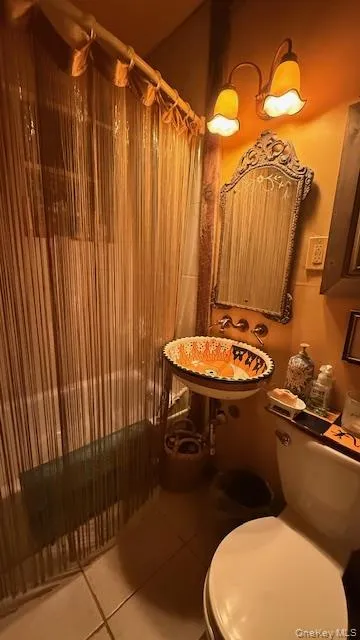 full bath with tub full bath with tub