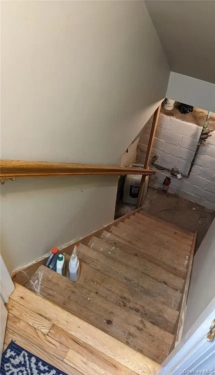 16 Nelson Avenue, Oyster Bay, NY, 2 Bedrooms Bedrooms, 6 Rooms Rooms,2 BathroomsBathrooms,Residential Lease,For Rent,Nelson,0,981561 16 Nelson Avenue, Oyster Bay, NY, 2 Bedrooms Bedrooms, 6 Rooms Rooms,2 BathroomsBathrooms,Residential Lease,For Rent,Nelson,0,981561