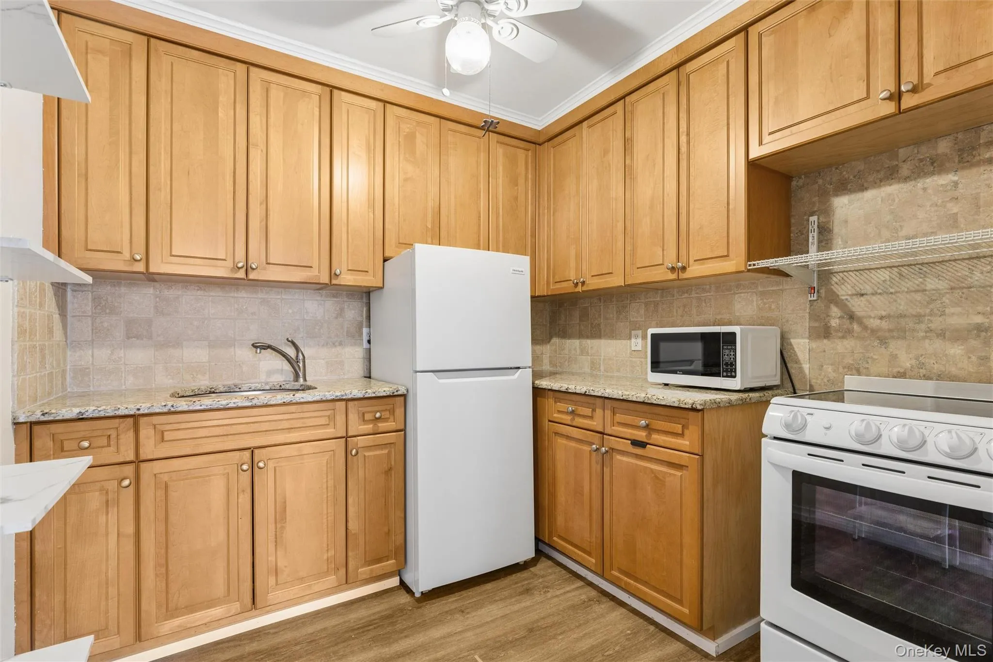 90 Main Street, Southampton, NY, 1 Bedroom Bedrooms, 4 Rooms Rooms,1 BathroomBathrooms,Residential Lease,For Rent,Main,0,981566 90 Main Street, Southampton, NY, 1 Bedroom Bedrooms, 4 Rooms Rooms,1 BathroomBathrooms,Residential Lease,For Rent,Main,0,981566
