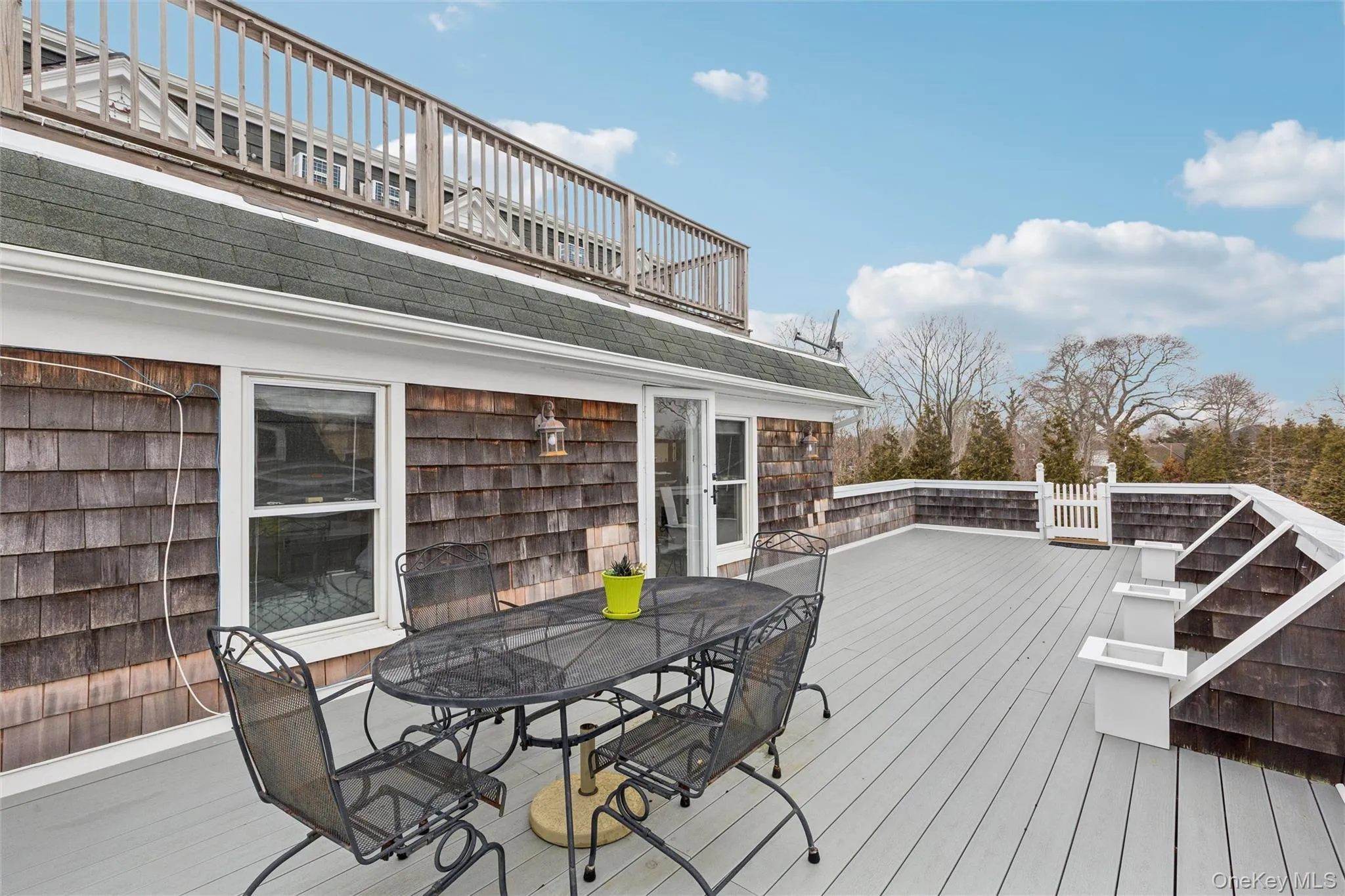 90 Main Street, Southampton, NY, 1 Bedroom Bedrooms, 4 Rooms Rooms,1 BathroomBathrooms,Residential Lease,For Rent,Main,0,981566 90 Main Street, Southampton, NY, 1 Bedroom Bedrooms, 4 Rooms Rooms,1 BathroomBathrooms,Residential Lease,For Rent,Main,0,981566
