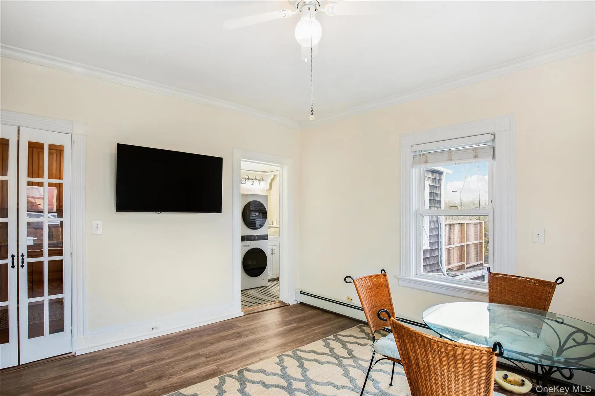 90 Main Street, Southampton, NY, 1 Bedroom Bedrooms, 4 Rooms Rooms,1 BathroomBathrooms,Residential Lease,For Rent,Main,0,981566 90 Main Street, Southampton, NY, 1 Bedroom Bedrooms, 4 Rooms Rooms,1 BathroomBathrooms,Residential Lease,For Rent,Main,0,981566