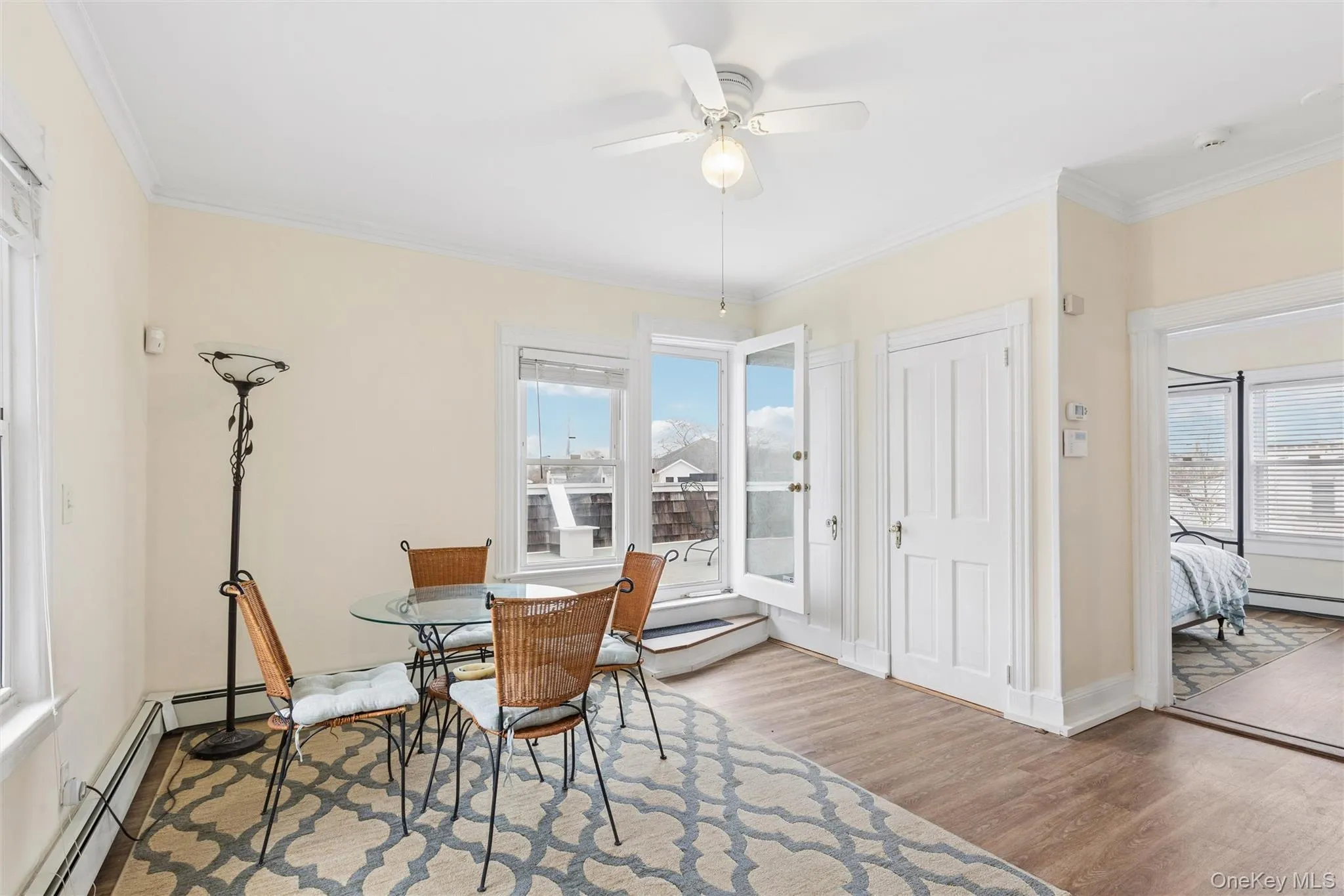 90 Main Street, Southampton, NY, 1 Bedroom Bedrooms, 4 Rooms Rooms,1 BathroomBathrooms,Residential Lease,For Rent,Main,0,981566 90 Main Street, Southampton, NY, 1 Bedroom Bedrooms, 4 Rooms Rooms,1 BathroomBathrooms,Residential Lease,For Rent,Main,0,981566