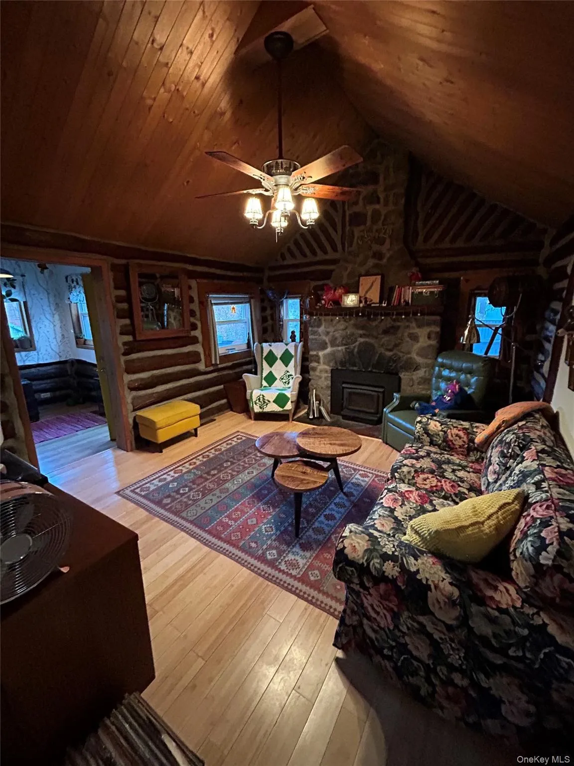 4 Glendale Road, Warwick (town), NY, 3 Bedrooms Bedrooms, 6 Rooms Rooms,1 BathroomBathrooms,Residential Lease,For Rent,Glendale,0,981569 4 Glendale Road, Warwick (town), NY, 3 Bedrooms Bedrooms, 6 Rooms Rooms,1 BathroomBathrooms,Residential Lease,For Rent,Glendale,0,981569
