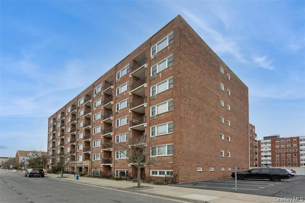 Ideal Location, One Block to the Beach Ideal Location, One Block to the Beach