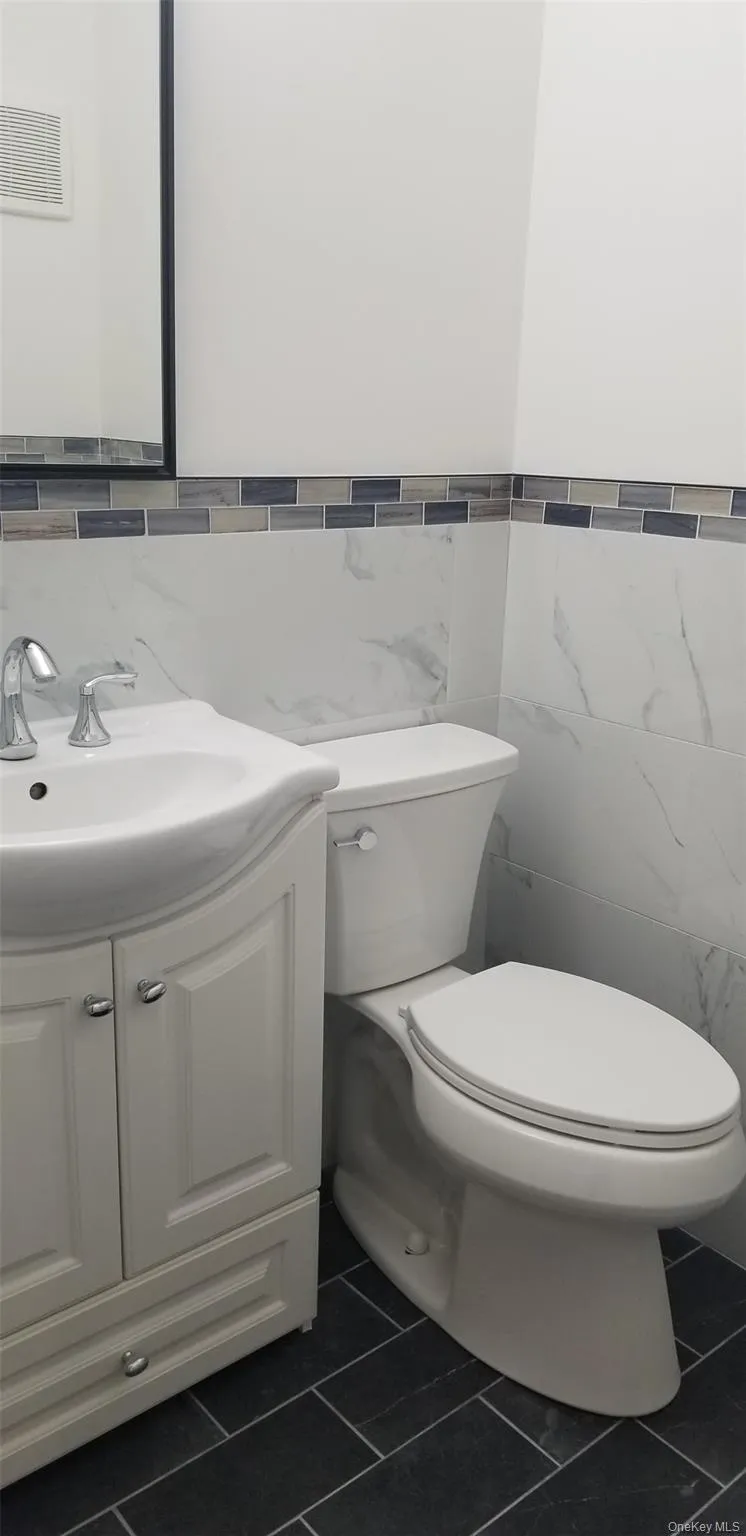 Guest .5 Bathroom Guest .5 Bathroom