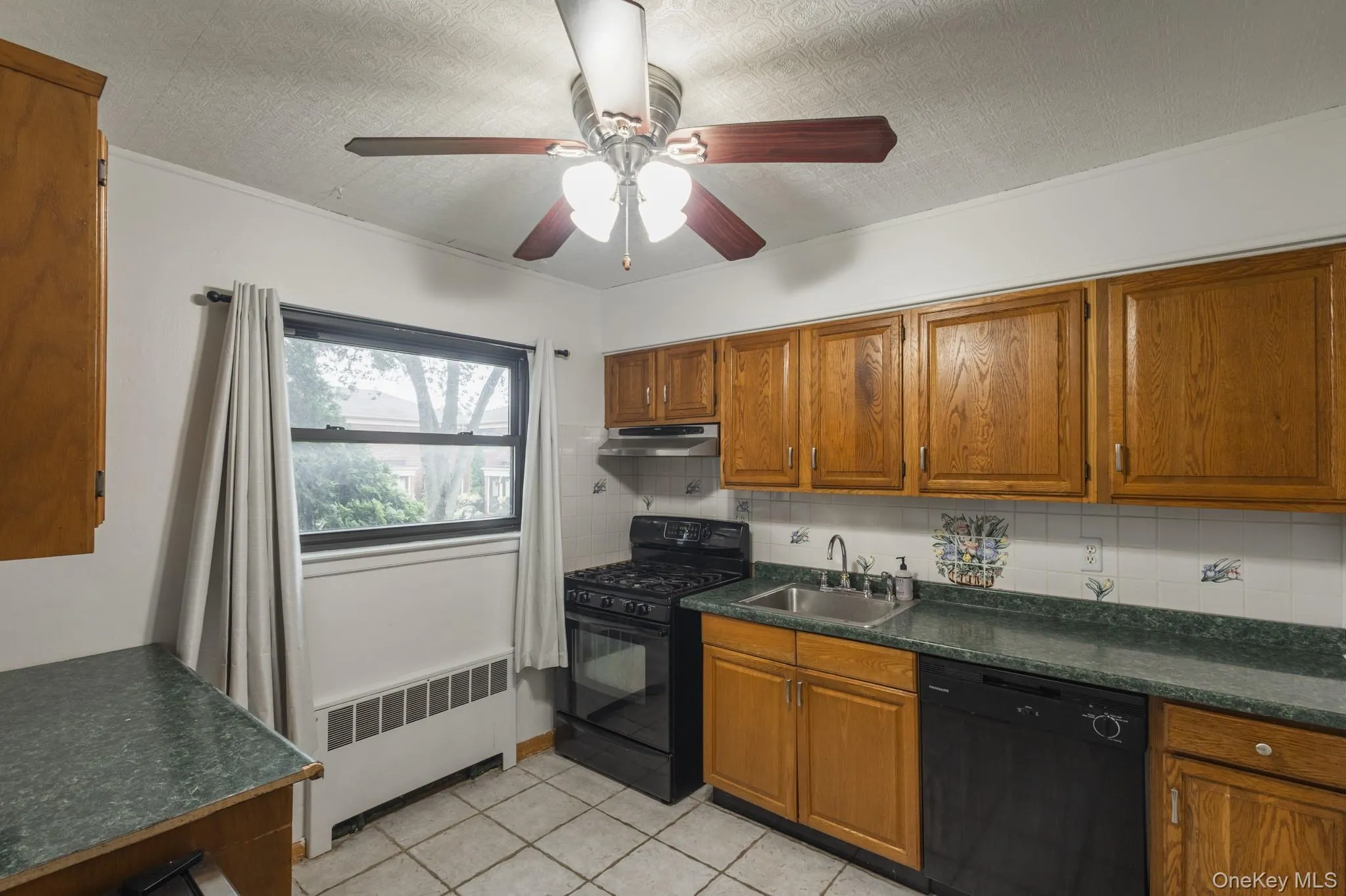 74-81 220th Street, New York, NY, 2 Bedrooms Bedrooms, 4 Rooms Rooms,1 BathroomBathrooms,Residential,For Rent,220th,0,981587 74-81 220th Street, New York, NY, 2 Bedrooms Bedrooms, 4 Rooms Rooms,1 BathroomBathrooms,Residential,For Rent,220th,0,981587
