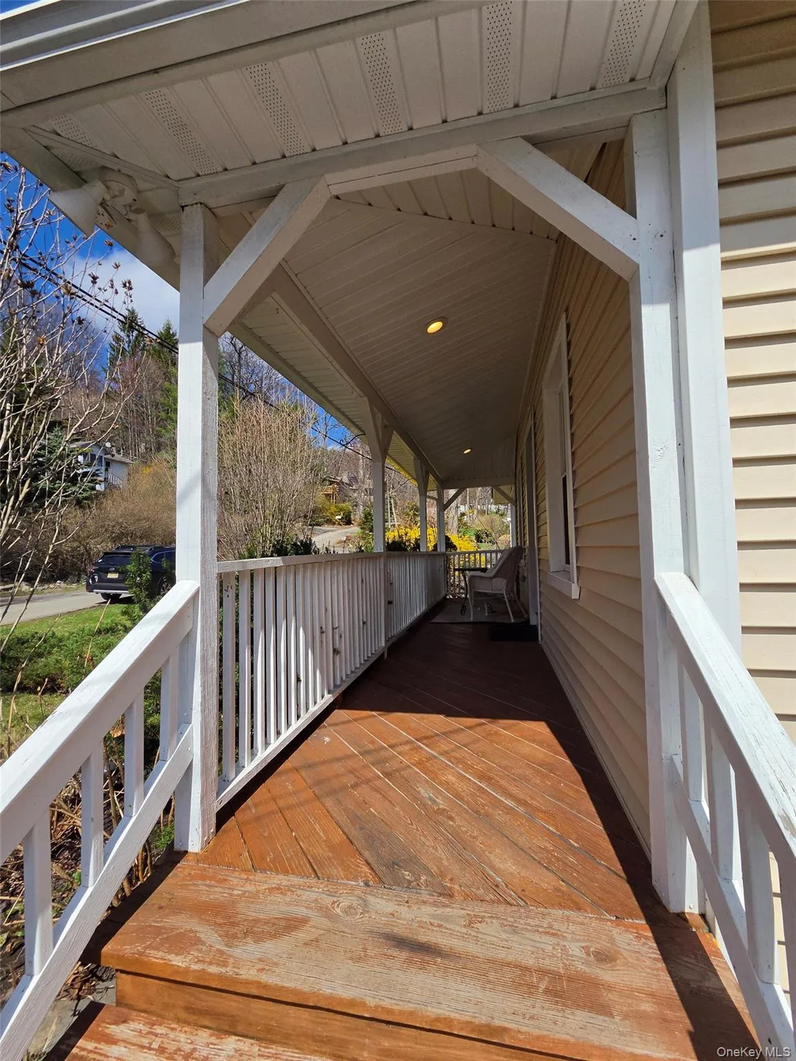 covered frt porch covered frt porch