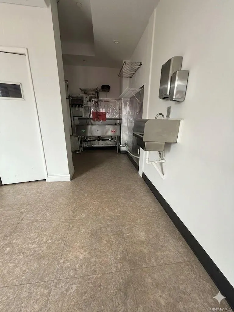 84-05 Queens Boulevard, New York, NY, ,Commercial Lease,For Rent,Queens,0,981609 84-05 Queens Boulevard, New York, NY, ,Commercial Lease,For Rent,Queens,0,981609