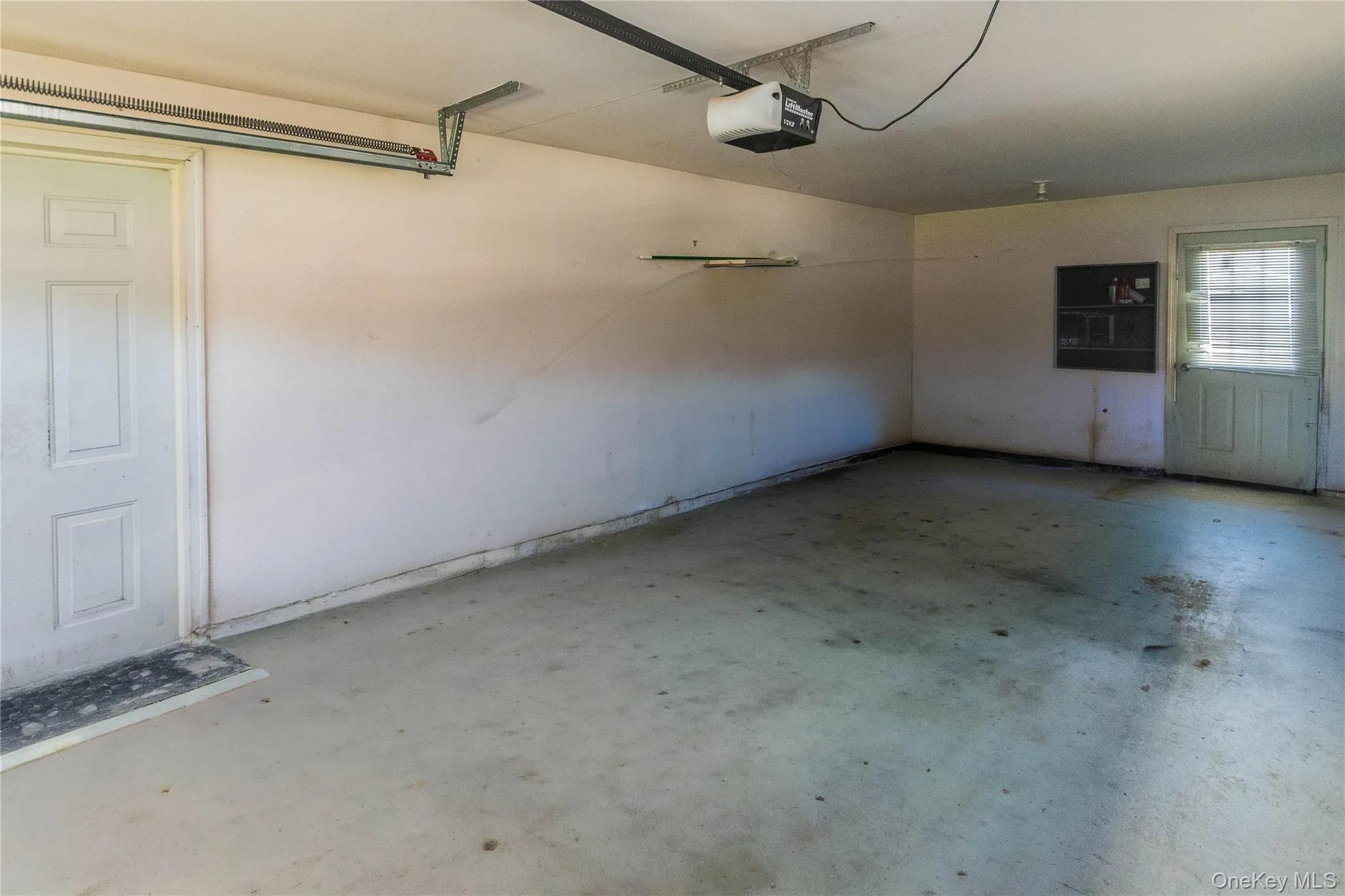 19 Biscayne Blvd, Poughkeepsie (town), NY, 3 Bedrooms Bedrooms, 7 Rooms Rooms,2 BathroomsBathrooms,Residential,For Rent,Biscayne Blvd,0,981621 19 Biscayne Blvd, Poughkeepsie (town), NY, 3 Bedrooms Bedrooms, 7 Rooms Rooms,2 BathroomsBathrooms,Residential,For Rent,Biscayne Blvd,0,981621