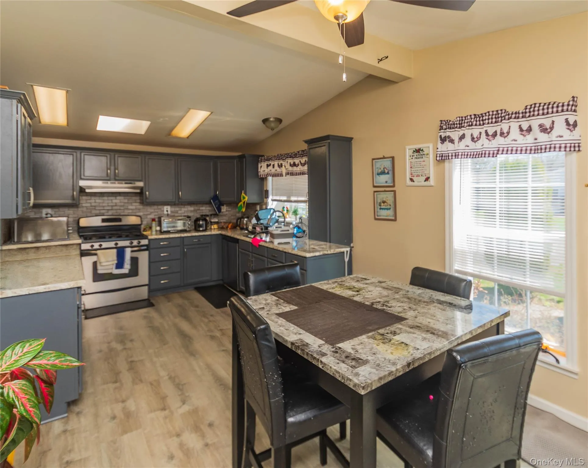 19 Biscayne Blvd, Poughkeepsie (town), NY, 3 Bedrooms Bedrooms, 7 Rooms Rooms,2 BathroomsBathrooms,Residential,For Rent,Biscayne Blvd,0,981621 19 Biscayne Blvd, Poughkeepsie (town), NY, 3 Bedrooms Bedrooms, 7 Rooms Rooms,2 BathroomsBathrooms,Residential,For Rent,Biscayne Blvd,0,981621