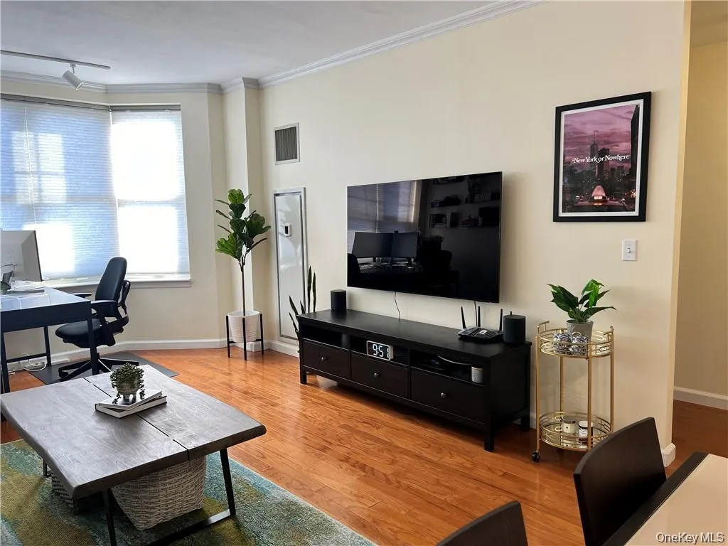 300 Mamaroneck Avenue, White Plains, NY, 1 Bedroom Bedrooms, 3 Rooms Rooms,1 BathroomBathrooms,Residential Lease,For Rent,Mamaroneck,0,981624 300 Mamaroneck Avenue, White Plains, NY, 1 Bedroom Bedrooms, 3 Rooms Rooms,1 BathroomBathrooms,Residential Lease,For Rent,Mamaroneck,0,981624