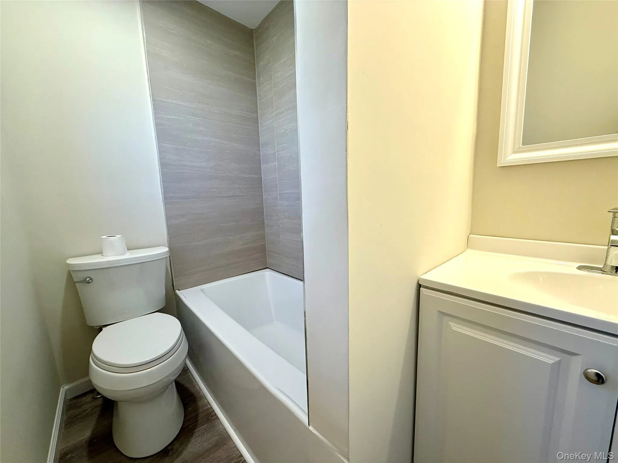 176 Myrtle Avenue, Carmel, NY, 2 Bedrooms Bedrooms, 4 Rooms Rooms,1 BathroomBathrooms,Residential Lease,For Rent,Myrtle,0,981627 176 Myrtle Avenue, Carmel, NY, 2 Bedrooms Bedrooms, 4 Rooms Rooms,1 BathroomBathrooms,Residential Lease,For Rent,Myrtle,0,981627