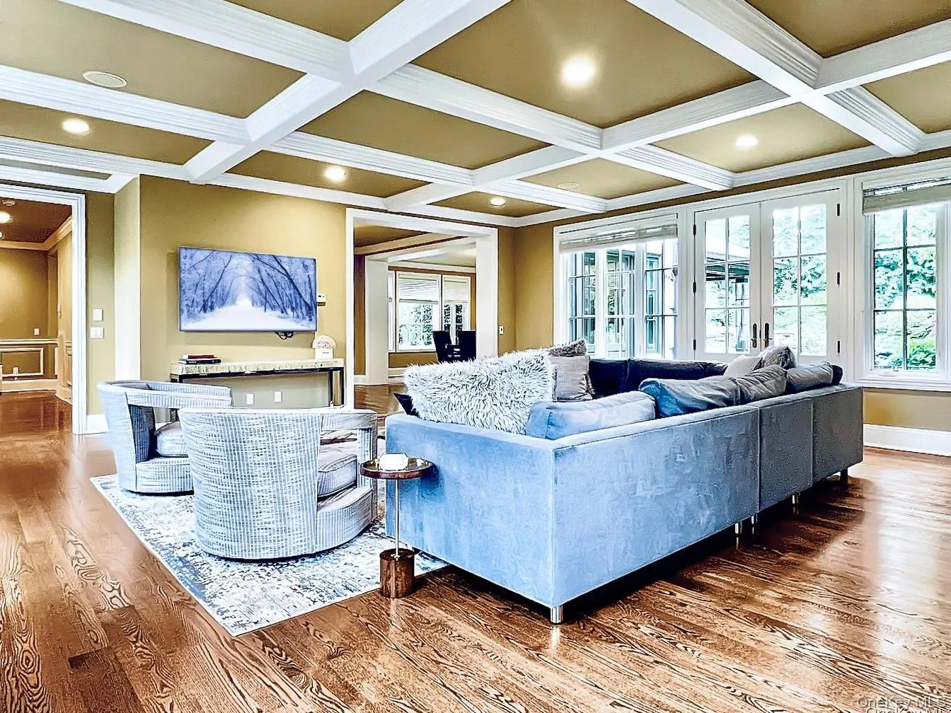9 Earle Drive, Oyster Bay, NY, 5 Bedrooms Bedrooms, 10 Rooms Rooms,5 BathroomsBathrooms,Residential,For Rent,Earle,0,981636 9 Earle Drive, Oyster Bay, NY, 5 Bedrooms Bedrooms, 10 Rooms Rooms,5 BathroomsBathrooms,Residential,For Rent,Earle,0,981636