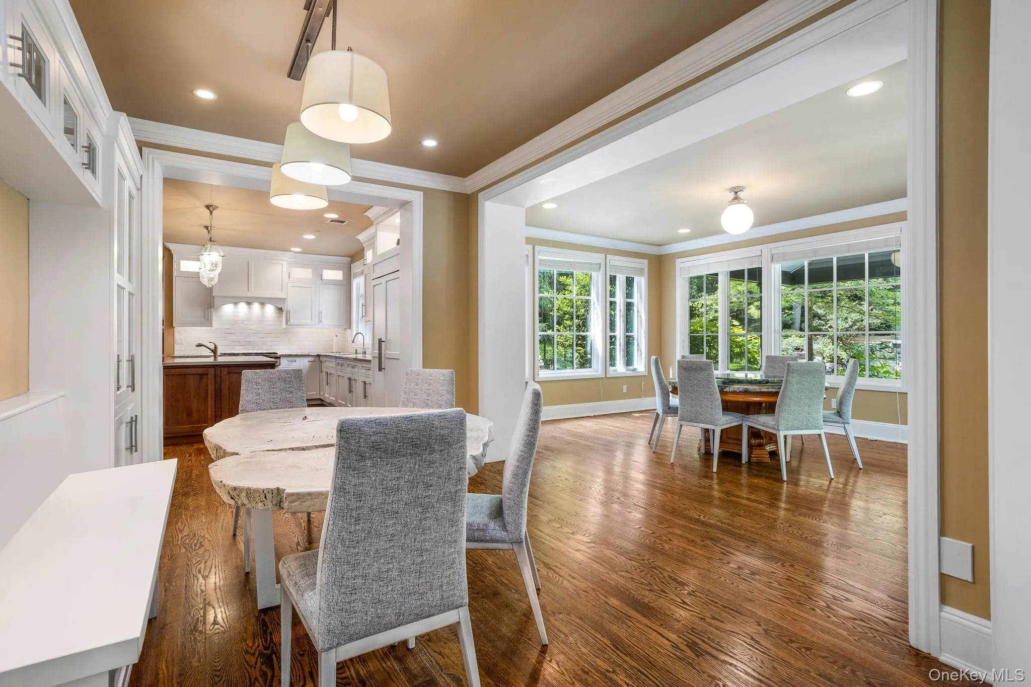 9 Earle Drive, Oyster Bay, NY, 5 Bedrooms Bedrooms, 10 Rooms Rooms,5 BathroomsBathrooms,Residential,For Rent,Earle,0,KEY981636 9 Earle Drive, Oyster Bay, NY, 5 Bedrooms Bedrooms, 10 Rooms Rooms,5 BathroomsBathrooms,Residential,For Rent,Earle,0,KEY981636