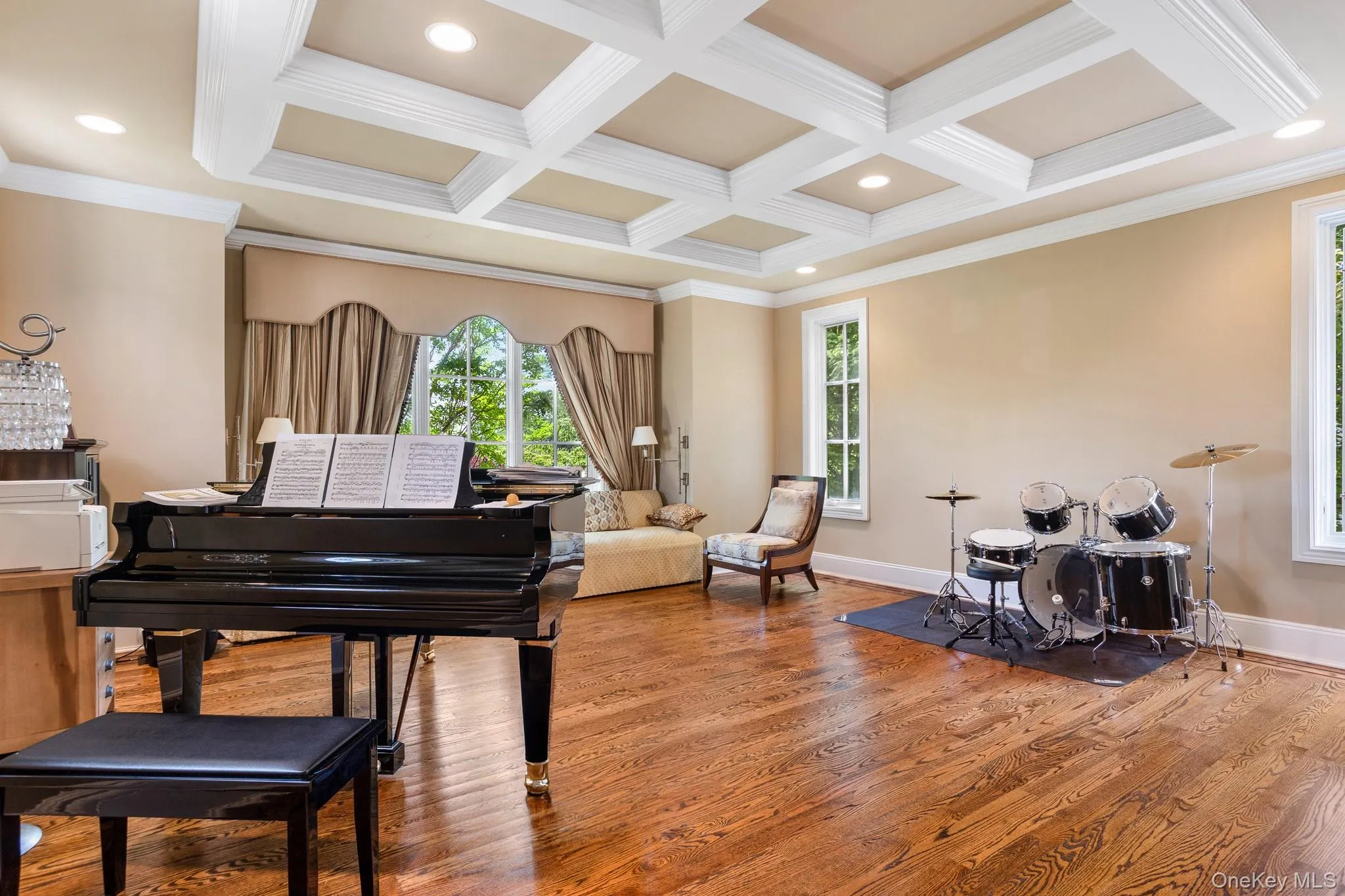 9 Earle Drive, Oyster Bay, NY, 5 Bedrooms Bedrooms, 10 Rooms Rooms,5 BathroomsBathrooms,Residential,For Rent,Earle,0,981636 9 Earle Drive, Oyster Bay, NY, 5 Bedrooms Bedrooms, 10 Rooms Rooms,5 BathroomsBathrooms,Residential,For Rent,Earle,0,981636