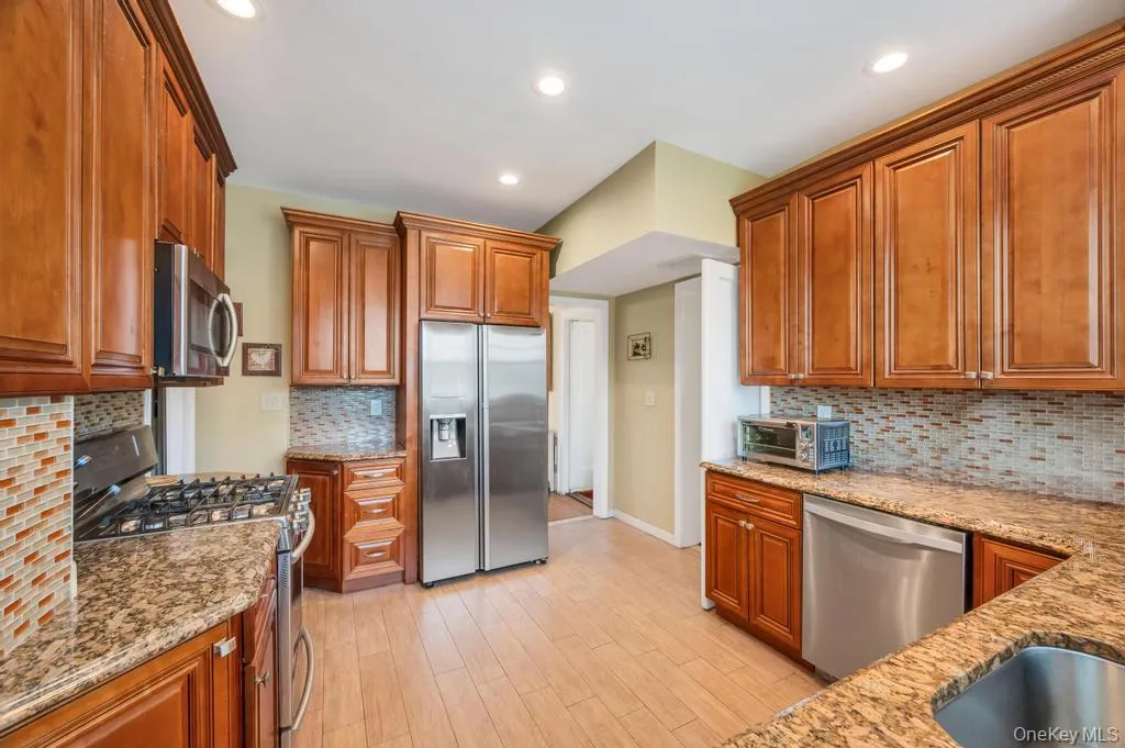 88-35 193rd Street, New York, NY, 5 Bedrooms Bedrooms, 11 Rooms Rooms,3 BathroomsBathrooms,Residential,For Rent,193rd,0,981638 88-35 193rd Street, New York, NY, 5 Bedrooms Bedrooms, 11 Rooms Rooms,3 BathroomsBathrooms,Residential,For Rent,193rd,0,981638