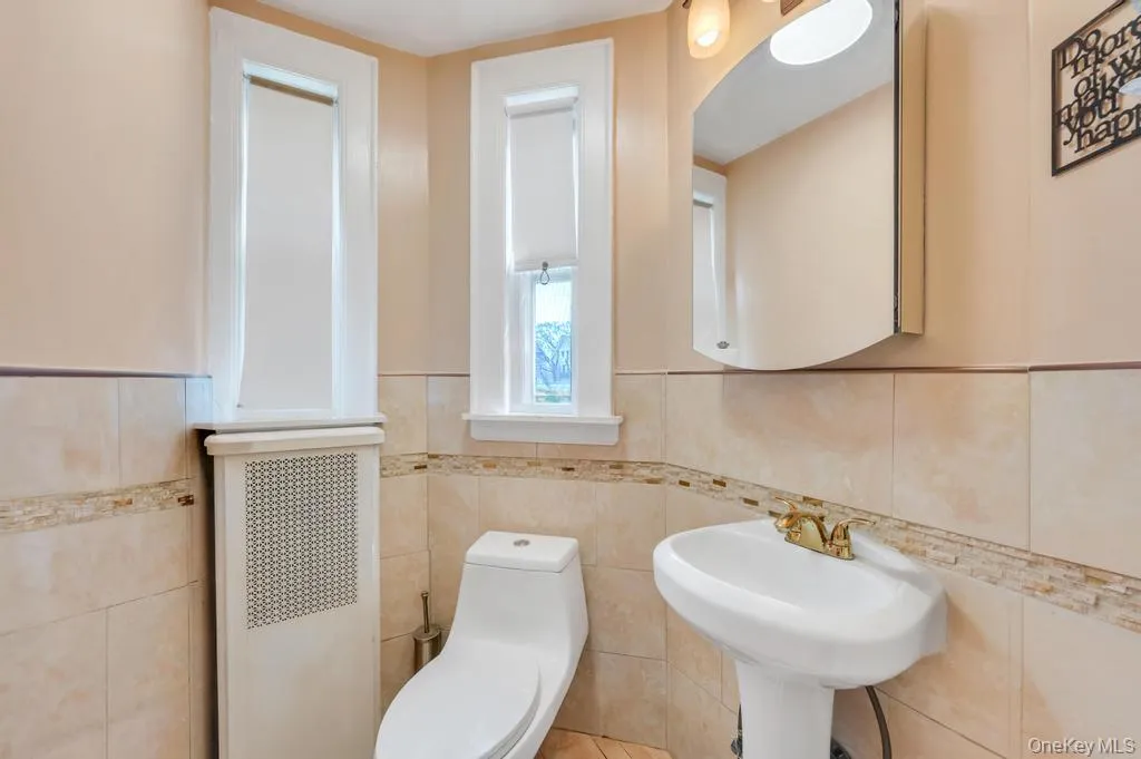88-35 193rd Street, New York, NY, 5 Bedrooms Bedrooms, 11 Rooms Rooms,3 BathroomsBathrooms,Residential,For Rent,193rd,0,981638 88-35 193rd Street, New York, NY, 5 Bedrooms Bedrooms, 11 Rooms Rooms,3 BathroomsBathrooms,Residential,For Rent,193rd,0,981638