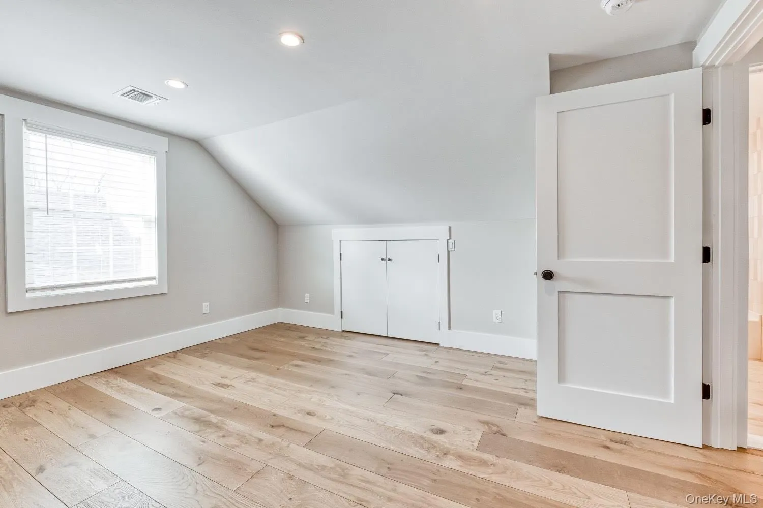 2327 Volante Place, North Hempstead, NY, 4 Bedrooms Bedrooms, 9 Rooms Rooms,2 BathroomsBathrooms,Residential Lease,For Rent,Volante,0,981645 2327 Volante Place, North Hempstead, NY, 4 Bedrooms Bedrooms, 9 Rooms Rooms,2 BathroomsBathrooms,Residential Lease,For Rent,Volante,0,981645