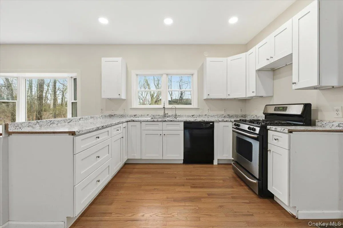 48 Private Road, Riverhead, NY, 6 Bedrooms Bedrooms, 14 Rooms Rooms,2 BathroomsBathrooms,Residential,For Rent,Private,0,981657 48 Private Road, Riverhead, NY, 6 Bedrooms Bedrooms, 14 Rooms Rooms,2 BathroomsBathrooms,Residential,For Rent,Private,0,981657