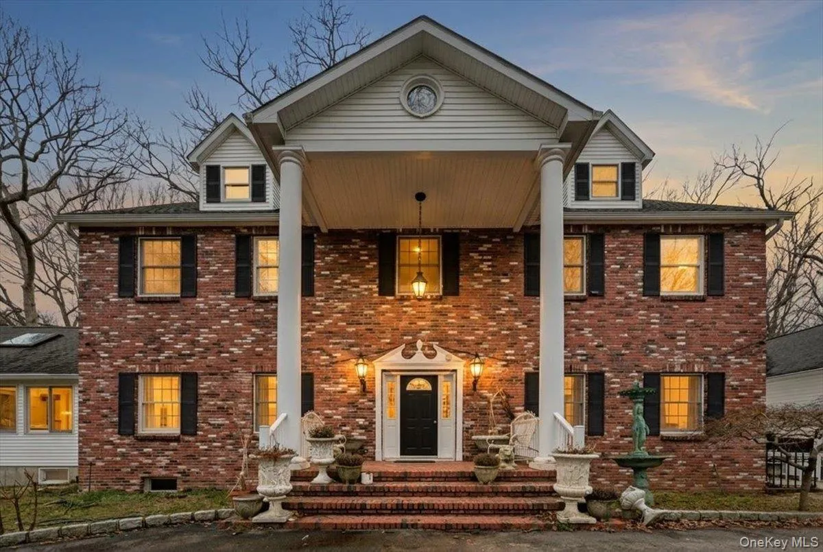 48 Private Road, Riverhead, NY, 6 Bedrooms Bedrooms, 14 Rooms Rooms,2 BathroomsBathrooms,Residential,For Rent,Private,0,981657 48 Private Road, Riverhead, NY, 6 Bedrooms Bedrooms, 14 Rooms Rooms,2 BathroomsBathrooms,Residential,For Rent,Private,0,981657
