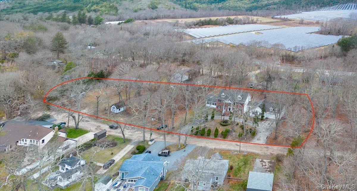 48 Private Road, Riverhead, NY, 6 Bedrooms Bedrooms, 14 Rooms Rooms,2 BathroomsBathrooms,Residential,For Rent,Private,0,981657 48 Private Road, Riverhead, NY, 6 Bedrooms Bedrooms, 14 Rooms Rooms,2 BathroomsBathrooms,Residential,For Rent,Private,0,981657
