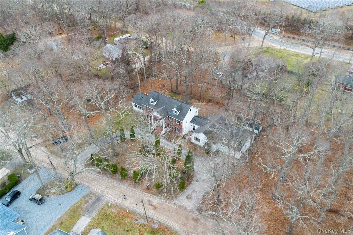 48 Private Road, Riverhead, NY, 6 Bedrooms Bedrooms, 14 Rooms Rooms,2 BathroomsBathrooms,Residential,For Rent,Private,0,981657 48 Private Road, Riverhead, NY, 6 Bedrooms Bedrooms, 14 Rooms Rooms,2 BathroomsBathrooms,Residential,For Rent,Private,0,981657
