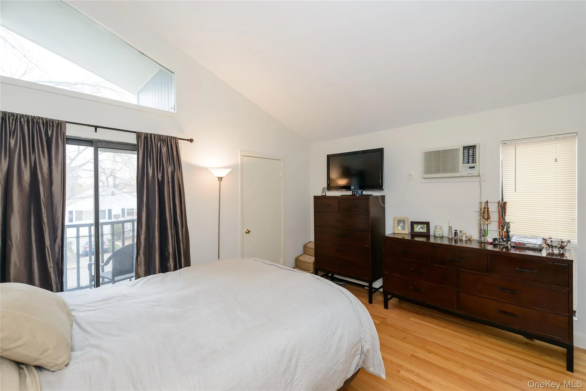 57 Sagamore Hill Drive, North Hempstead, NY, 2 Bedrooms Bedrooms, 5 Rooms Rooms,2 BathroomsBathrooms,Residential Lease,For Rent,Sagamore Hill,0,981661 57 Sagamore Hill Drive, North Hempstead, NY, 2 Bedrooms Bedrooms, 5 Rooms Rooms,2 BathroomsBathrooms,Residential Lease,For Rent,Sagamore Hill,0,981661