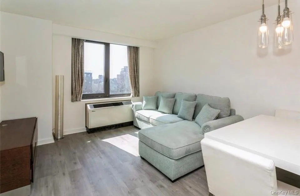 39-16 Prince Street, New York, NY, 1 Bedroom Bedrooms, 3 Rooms Rooms,1 BathroomBathrooms,Residential,For Rent,Prince,0,981669 39-16 Prince Street, New York, NY, 1 Bedroom Bedrooms, 3 Rooms Rooms,1 BathroomBathrooms,Residential,For Rent,Prince,0,981669