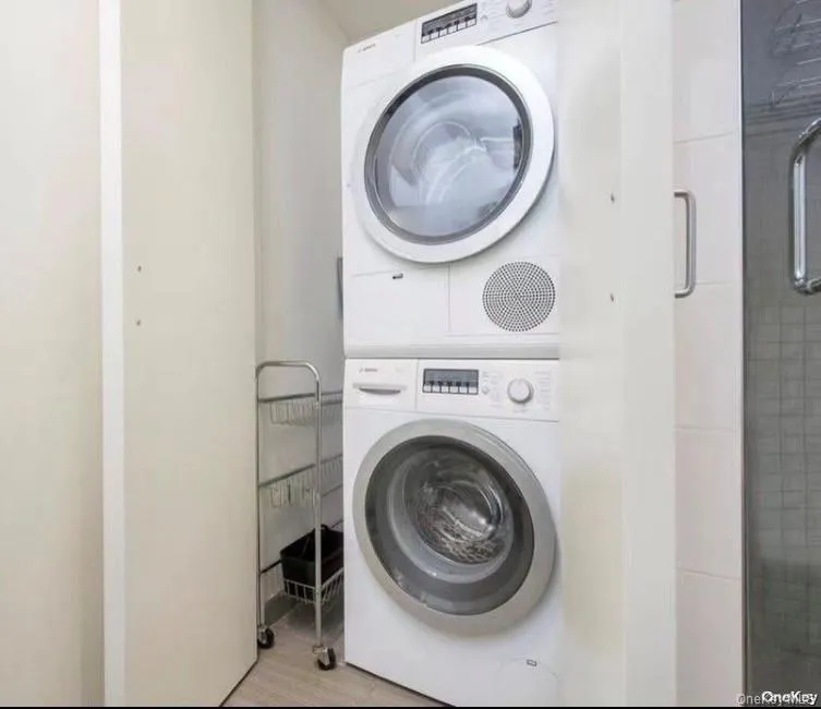 39-16 Prince Street, New York, NY, 1 Bedroom Bedrooms, 3 Rooms Rooms,1 BathroomBathrooms,Residential,For Rent,Prince,0,981669 39-16 Prince Street, New York, NY, 1 Bedroom Bedrooms, 3 Rooms Rooms,1 BathroomBathrooms,Residential,For Rent,Prince,0,981669