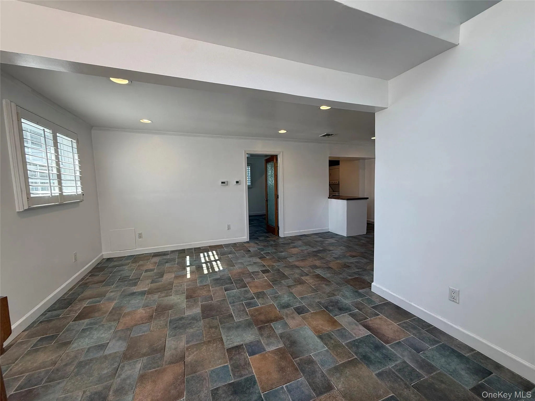 73 Waterford, Hempstead, NY, 2 Bedrooms Bedrooms, 4 Rooms Rooms,1 BathroomBathrooms,Residential Lease,For Rent,Waterford,0,981674 73 Waterford, Hempstead, NY, 2 Bedrooms Bedrooms, 4 Rooms Rooms,1 BathroomBathrooms,Residential Lease,For Rent,Waterford,0,981674