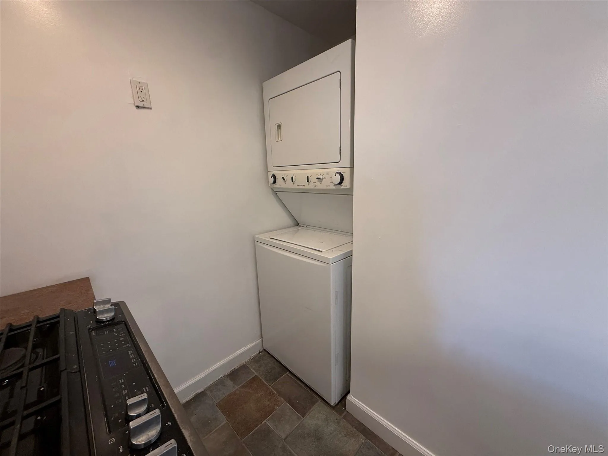 Washer / Dryer Washer / Dryer