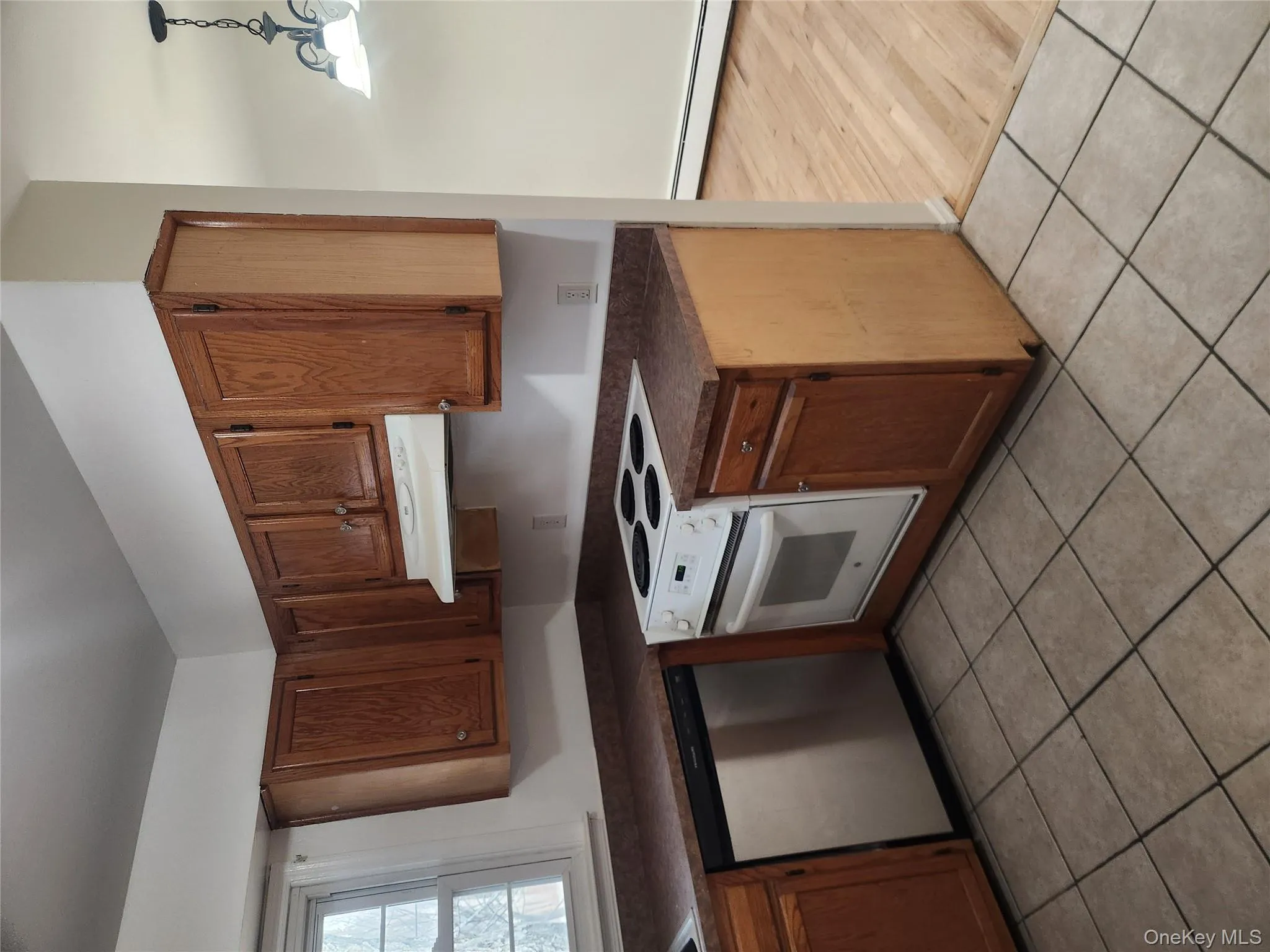 2710 South, Poughkeepsie (town), NY, 2 Bedrooms Bedrooms, 5 Rooms Rooms,1 BathroomBathrooms,Residential Lease,For Rent,South,0,981695 2710 South, Poughkeepsie (town), NY, 2 Bedrooms Bedrooms, 5 Rooms Rooms,1 BathroomBathrooms,Residential Lease,For Rent,South,0,981695