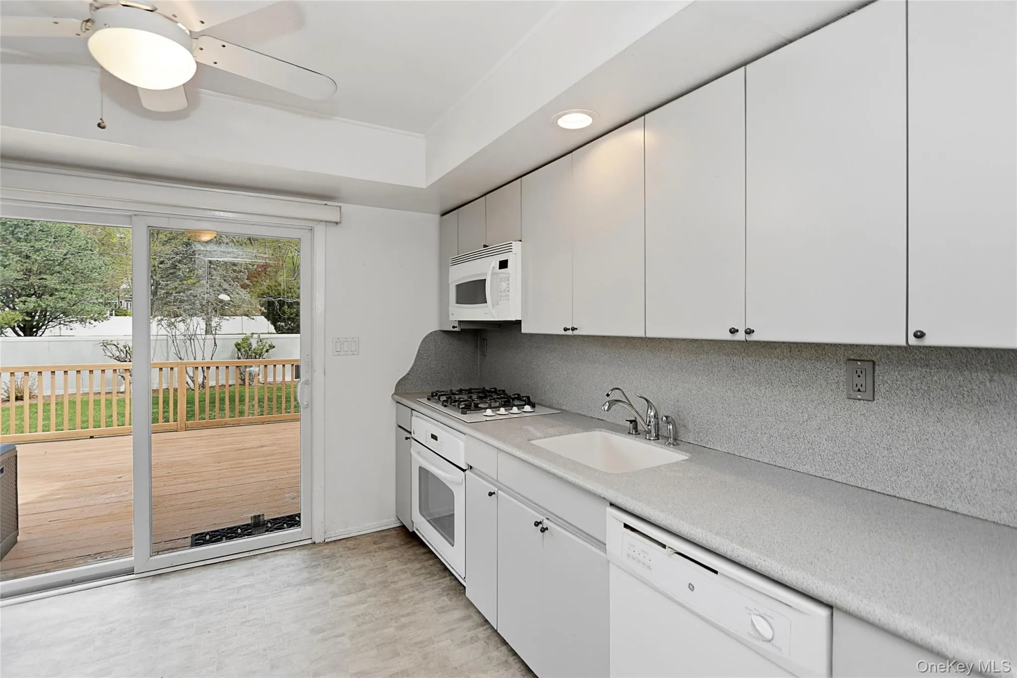 72 Woolsey Avenue, Glen Cove, NY, 3 Bedrooms Bedrooms, 8 Rooms Rooms,2 BathroomsBathrooms,Residential,For Rent,Woolsey,0,KEY981701 72 Woolsey Avenue, Glen Cove, NY, 3 Bedrooms Bedrooms, 8 Rooms Rooms,2 BathroomsBathrooms,Residential,For Rent,Woolsey,0,KEY981701