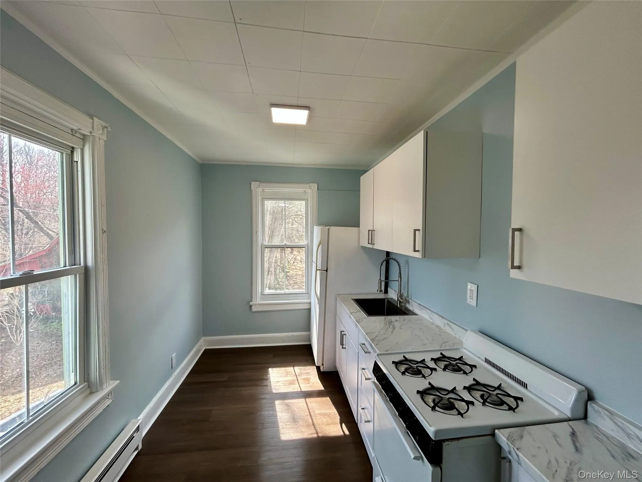 206-208 Main Street, Port Jervis, NY, 1 Bedroom Bedrooms, 4 Rooms Rooms,1 BathroomBathrooms,Residential Lease,For Rent,Main,0,981710 206-208 Main Street, Port Jervis, NY, 1 Bedroom Bedrooms, 4 Rooms Rooms,1 BathroomBathrooms,Residential Lease,For Rent,Main,0,981710