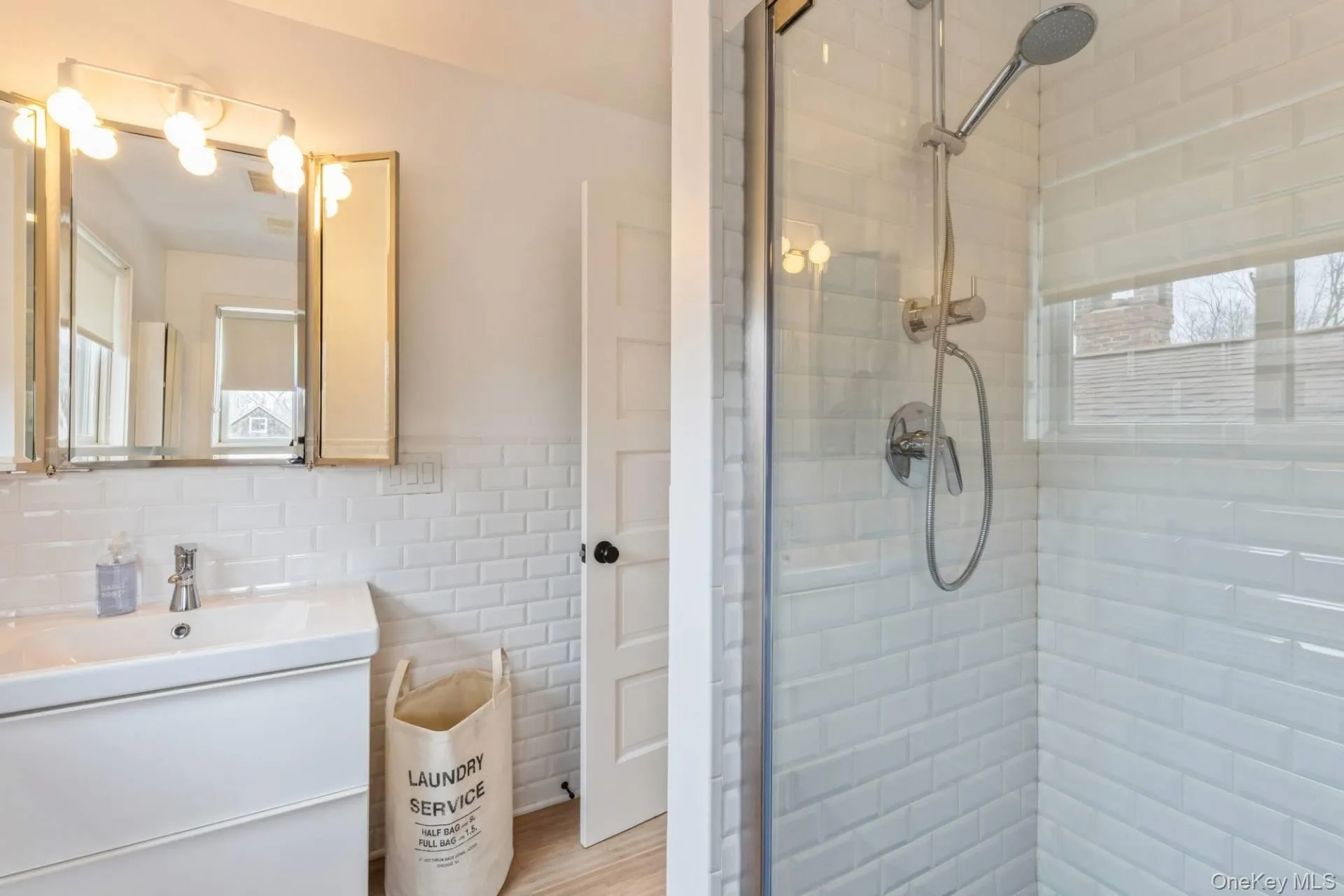 85 Camberly Road, East Hampton, NY, 4 Bedrooms Bedrooms, 7 Rooms Rooms,3 BathroomsBathrooms,Residential Lease,For Rent,Camberly,0,981729 85 Camberly Road, East Hampton, NY, 4 Bedrooms Bedrooms, 7 Rooms Rooms,3 BathroomsBathrooms,Residential Lease,For Rent,Camberly,0,981729